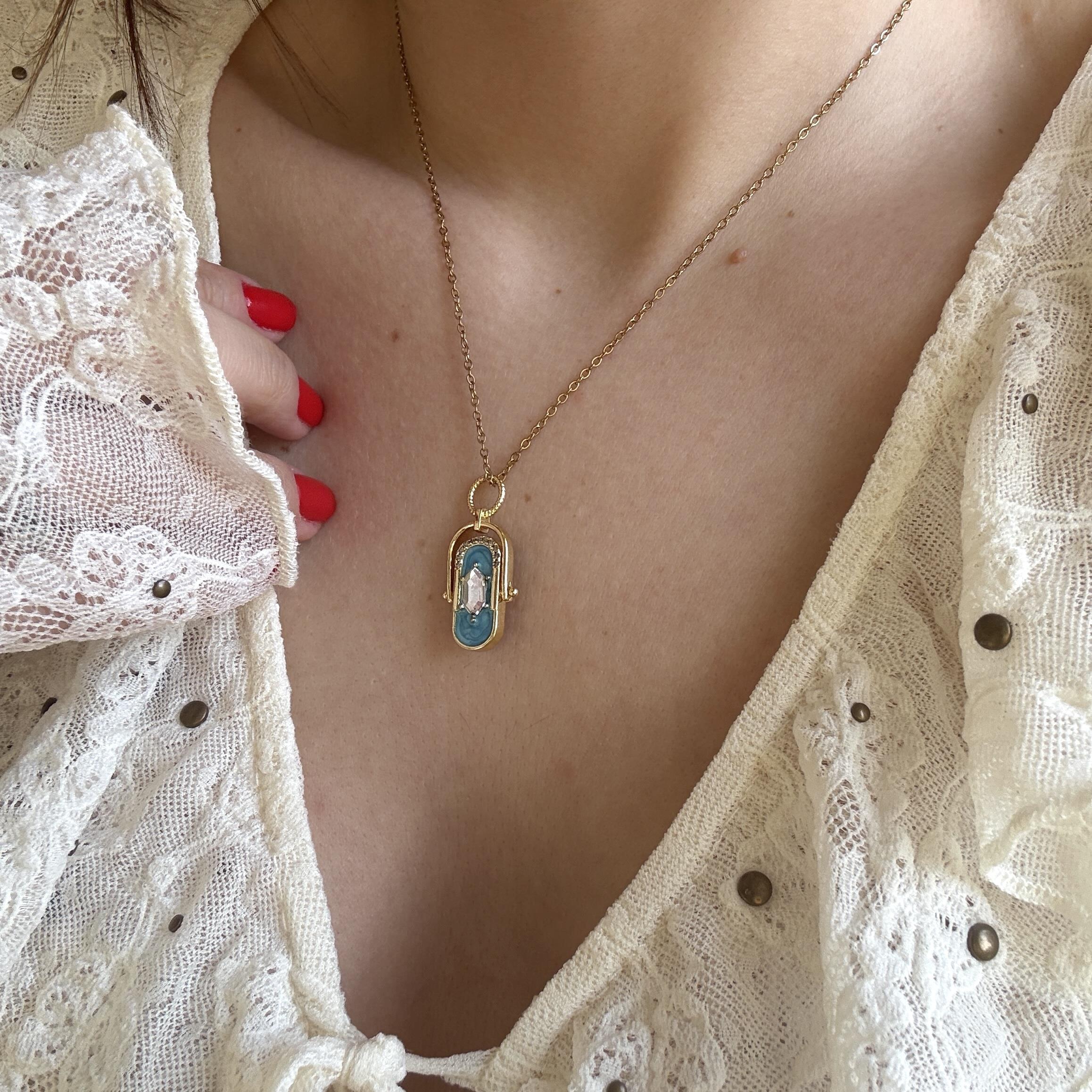 Çelik Mavi Mineli Taşlı Kolye