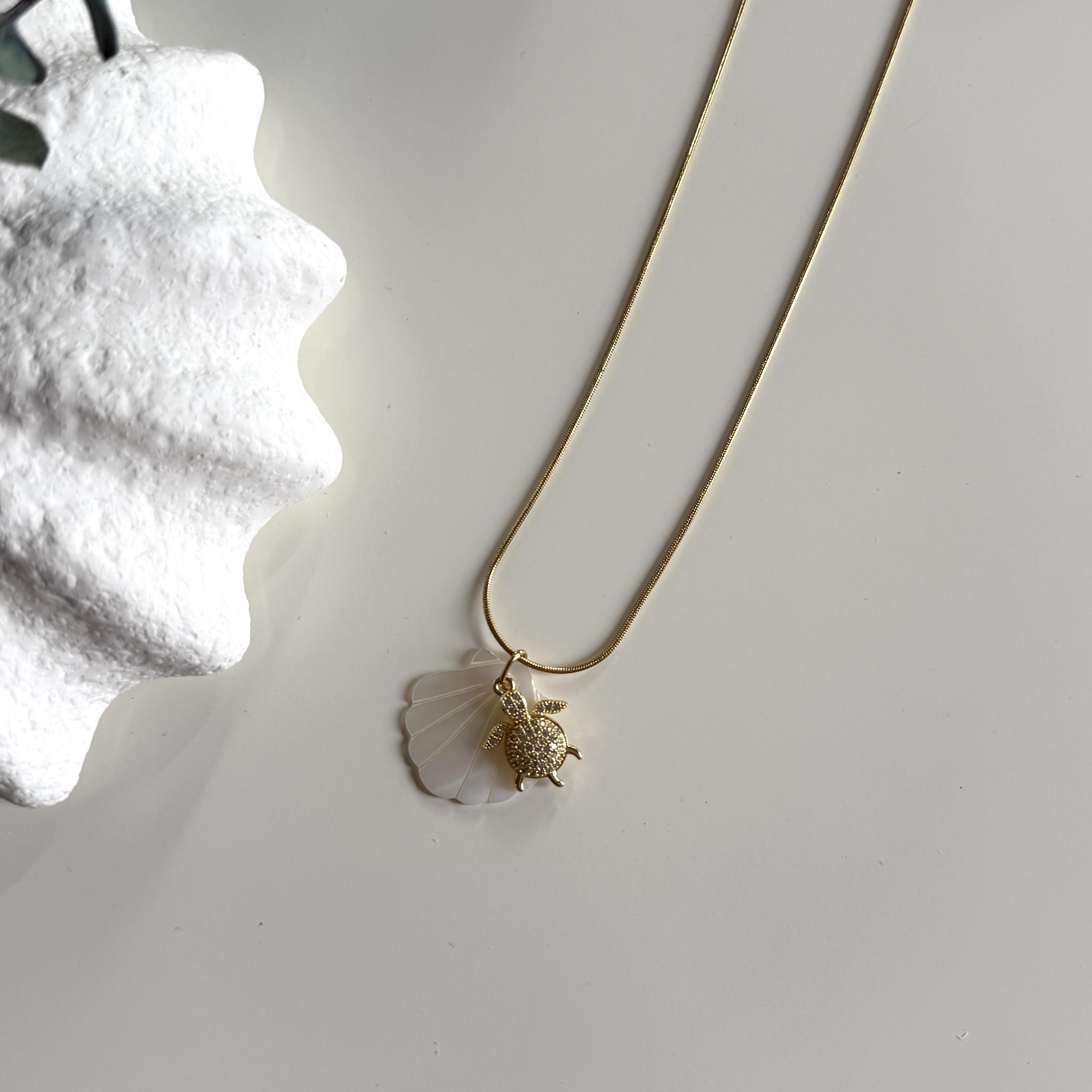 Çelik Sedefli Kaplumbağa Kolye