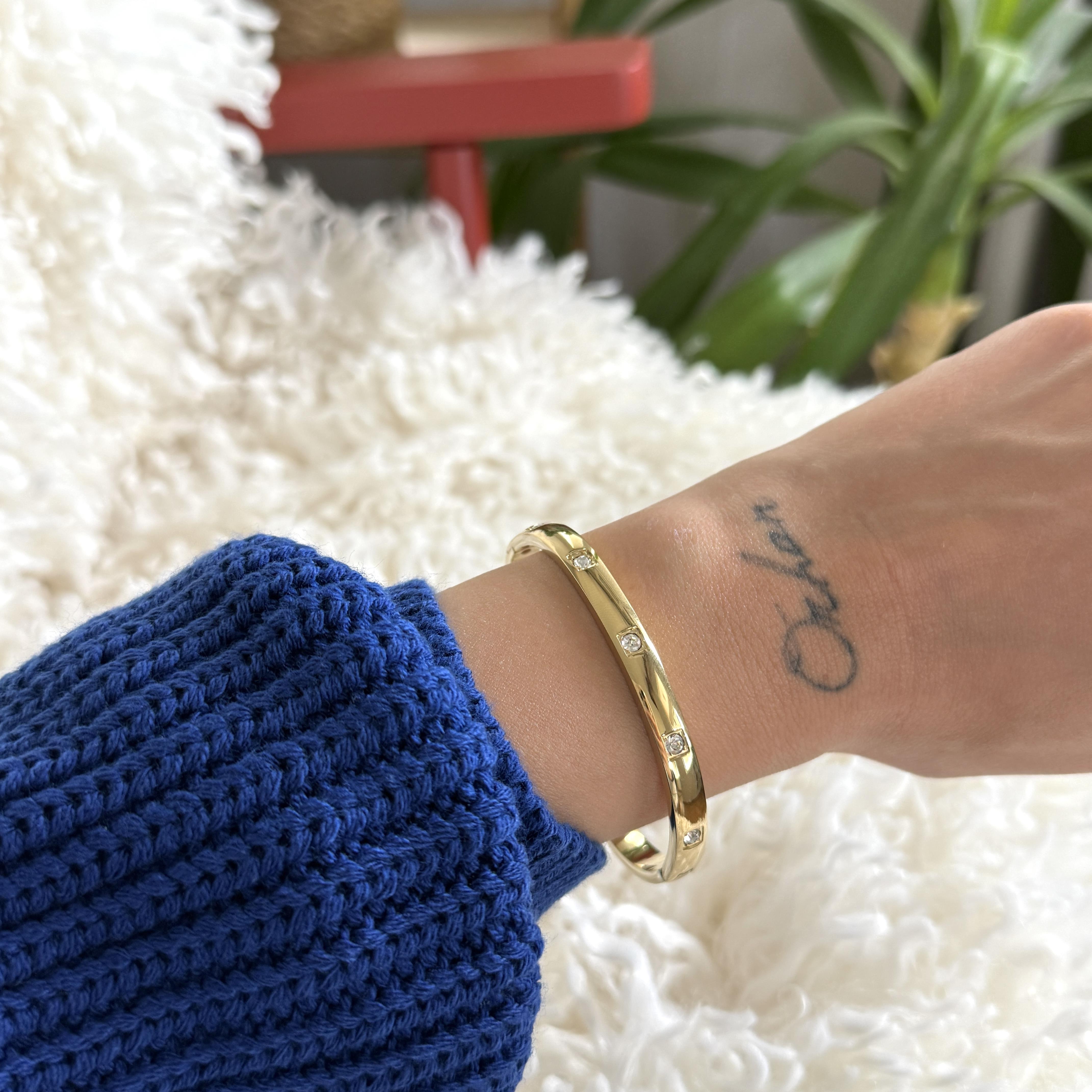 Çelik Taşlı Kelepçe