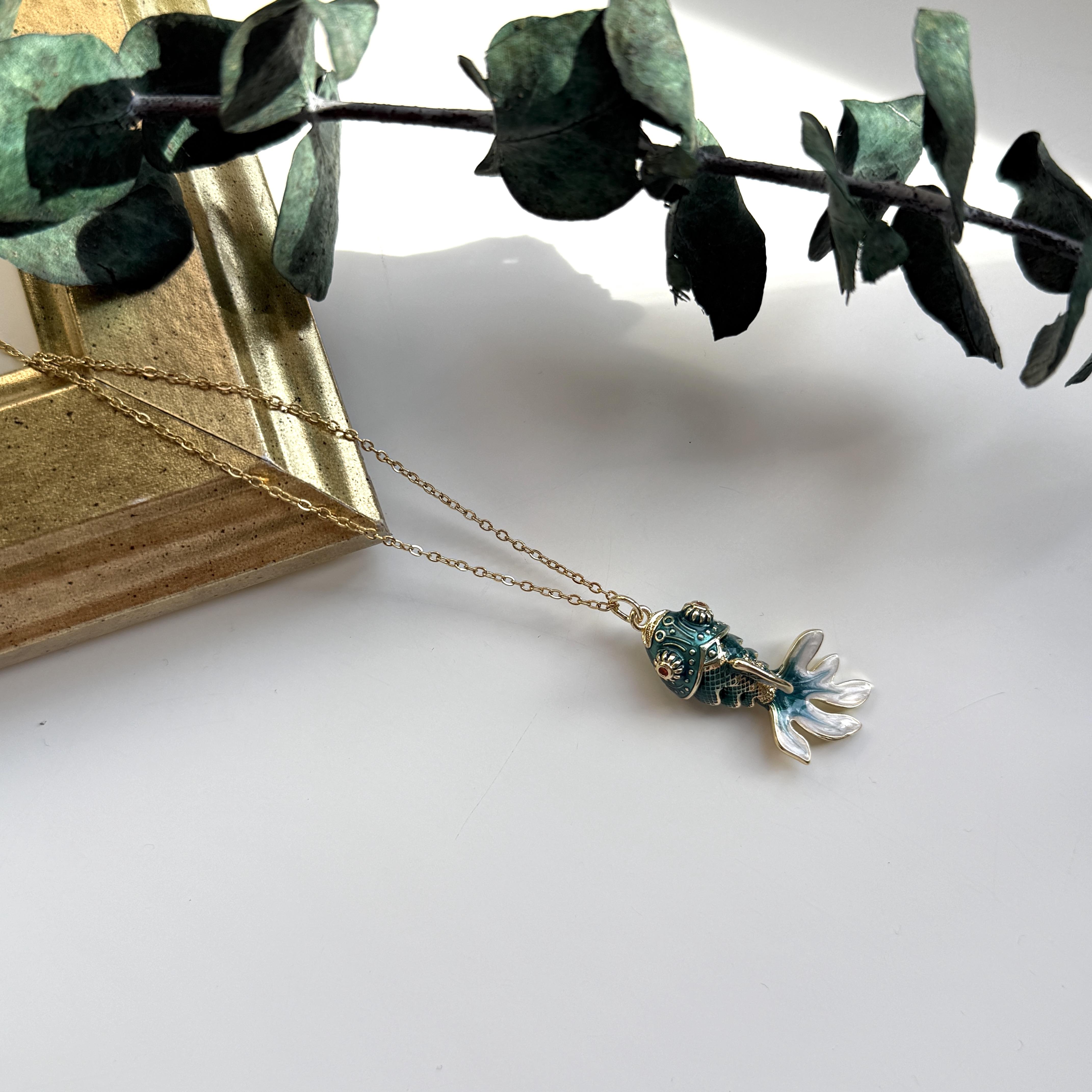 Çelik Turkuaz Koi Balığı Kolye