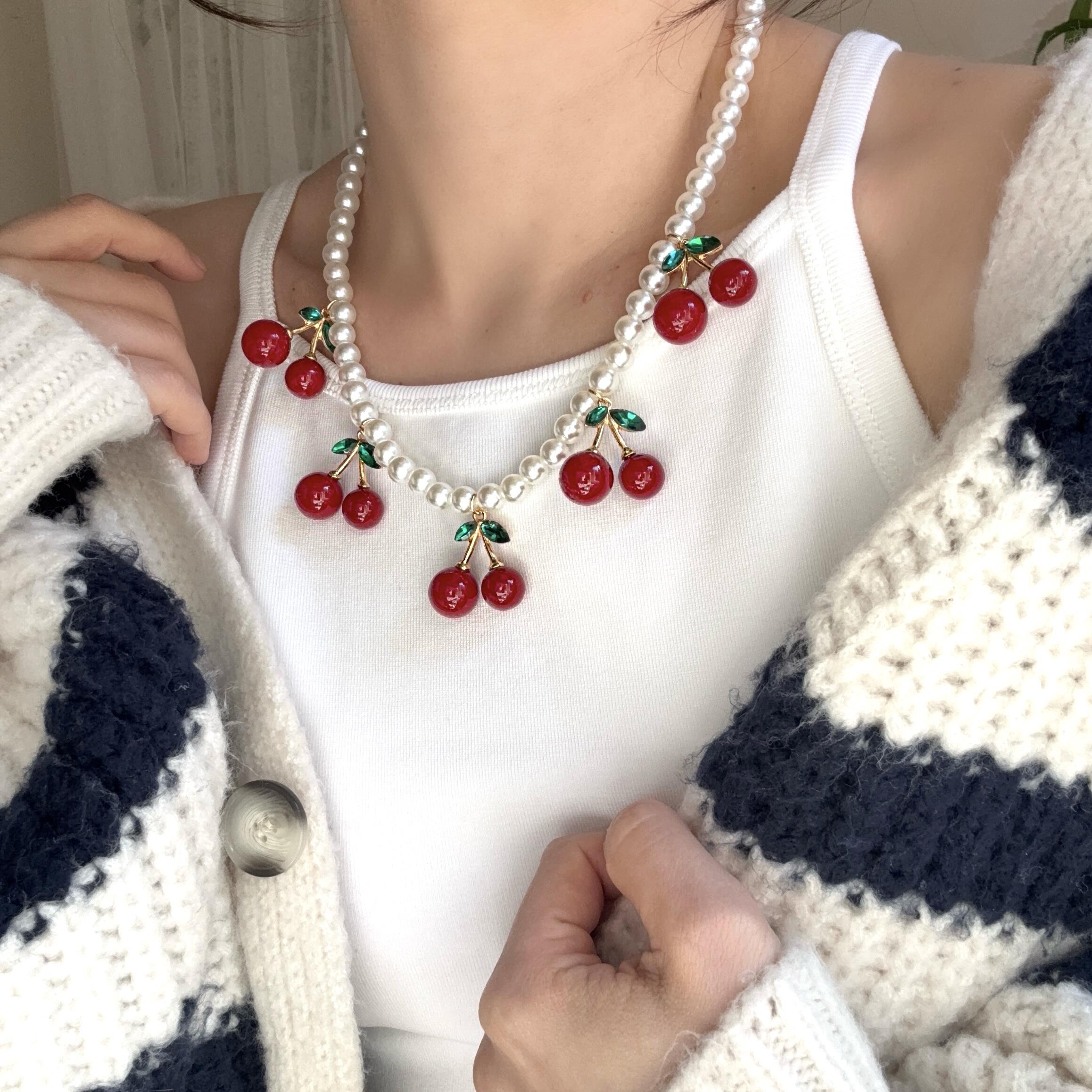 Cherry Kolye