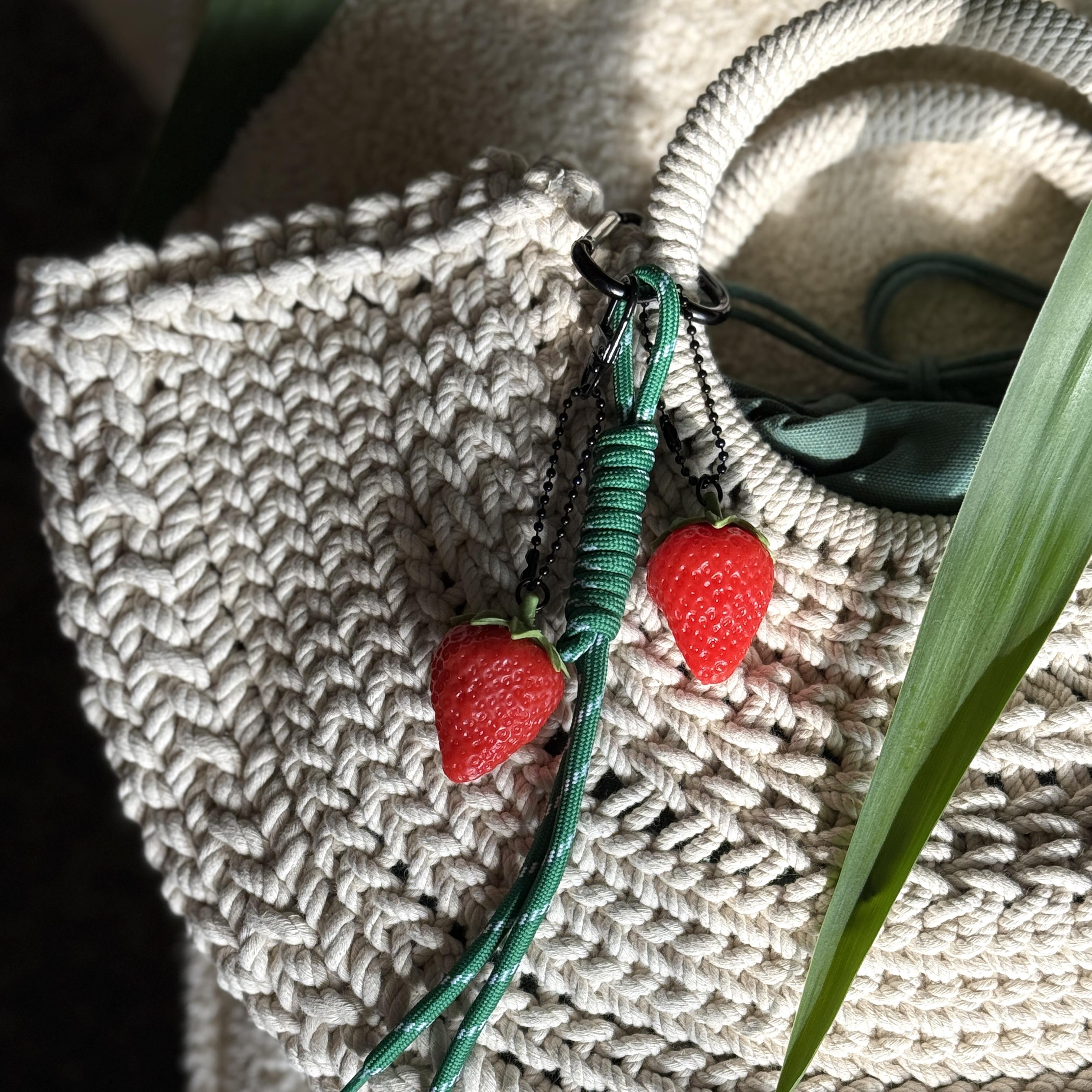 Çilek Çanta Aksesuarı&Anahtarlık