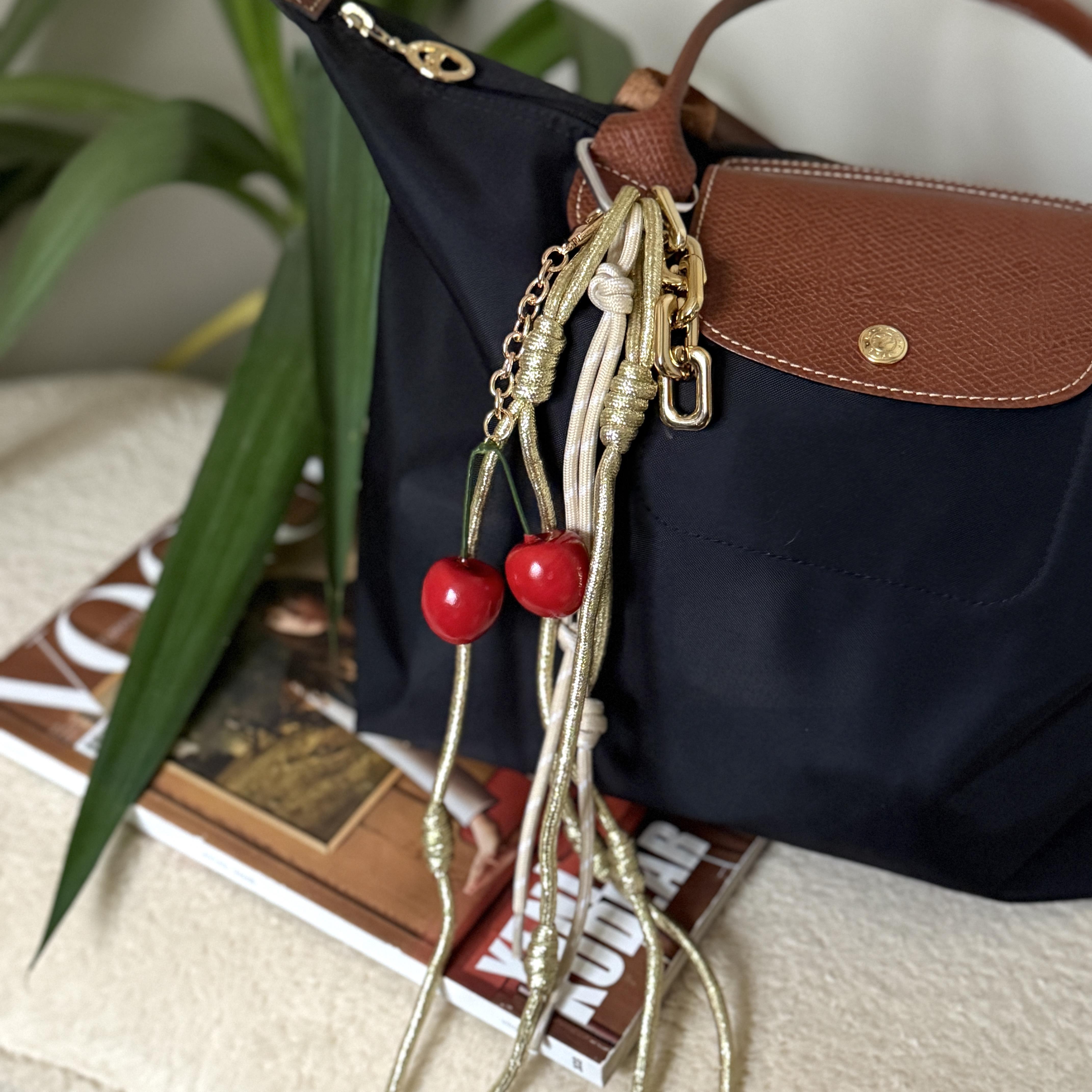 Gold Kordonlu Kiraz Çanta Aksesuarı&Anahtarlık