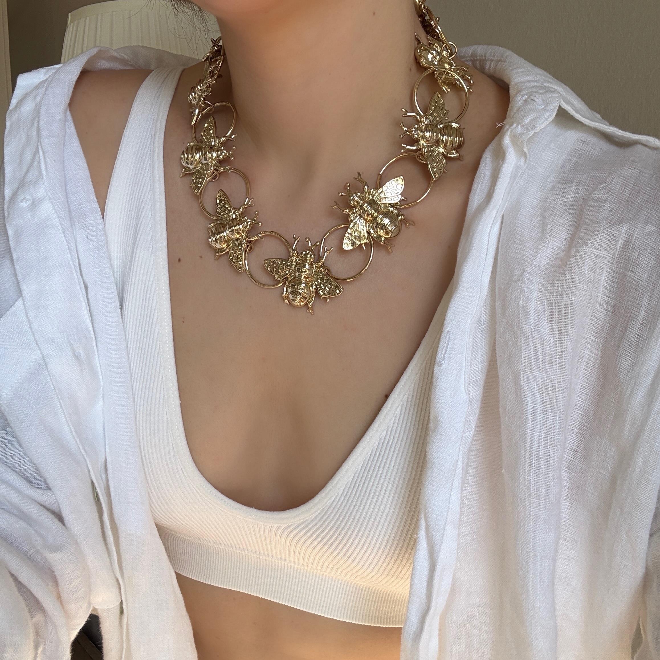 Gold Queen Bee Kolye