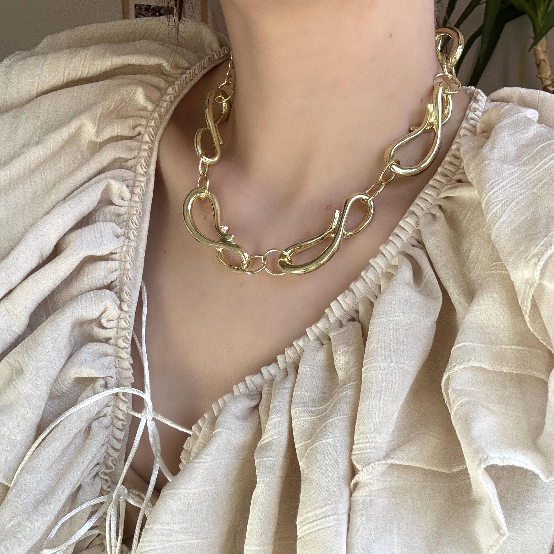 Gold Spiral Kolye
