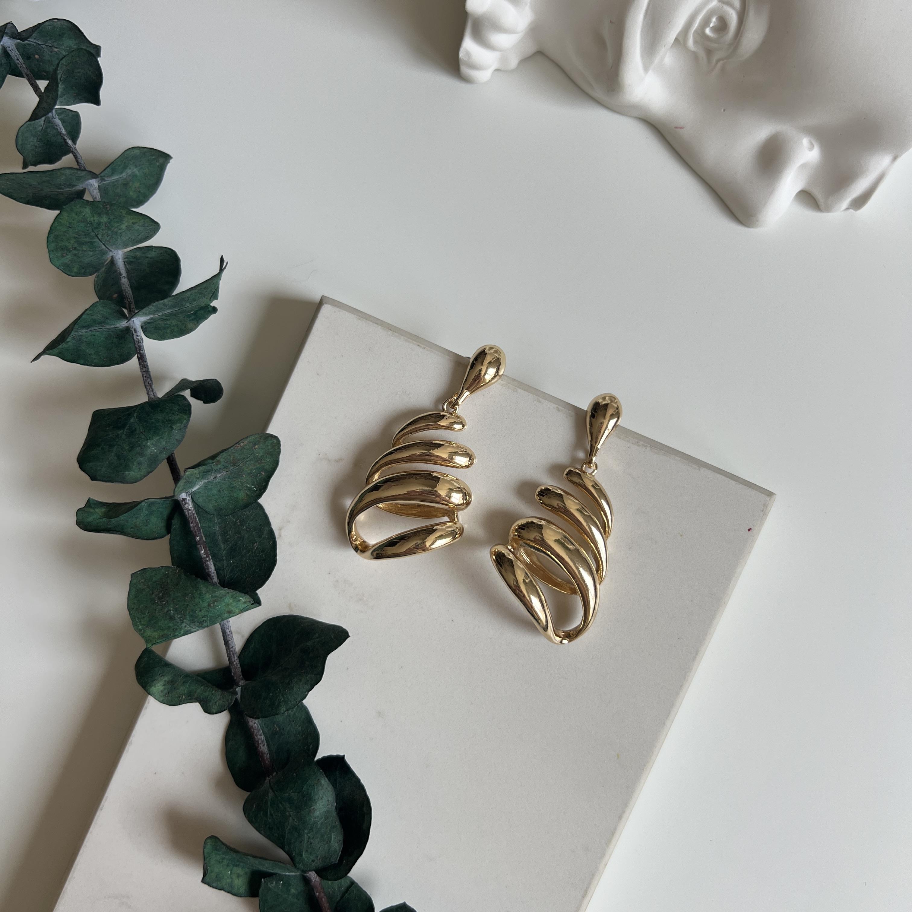 Gold Tasarım Küpe