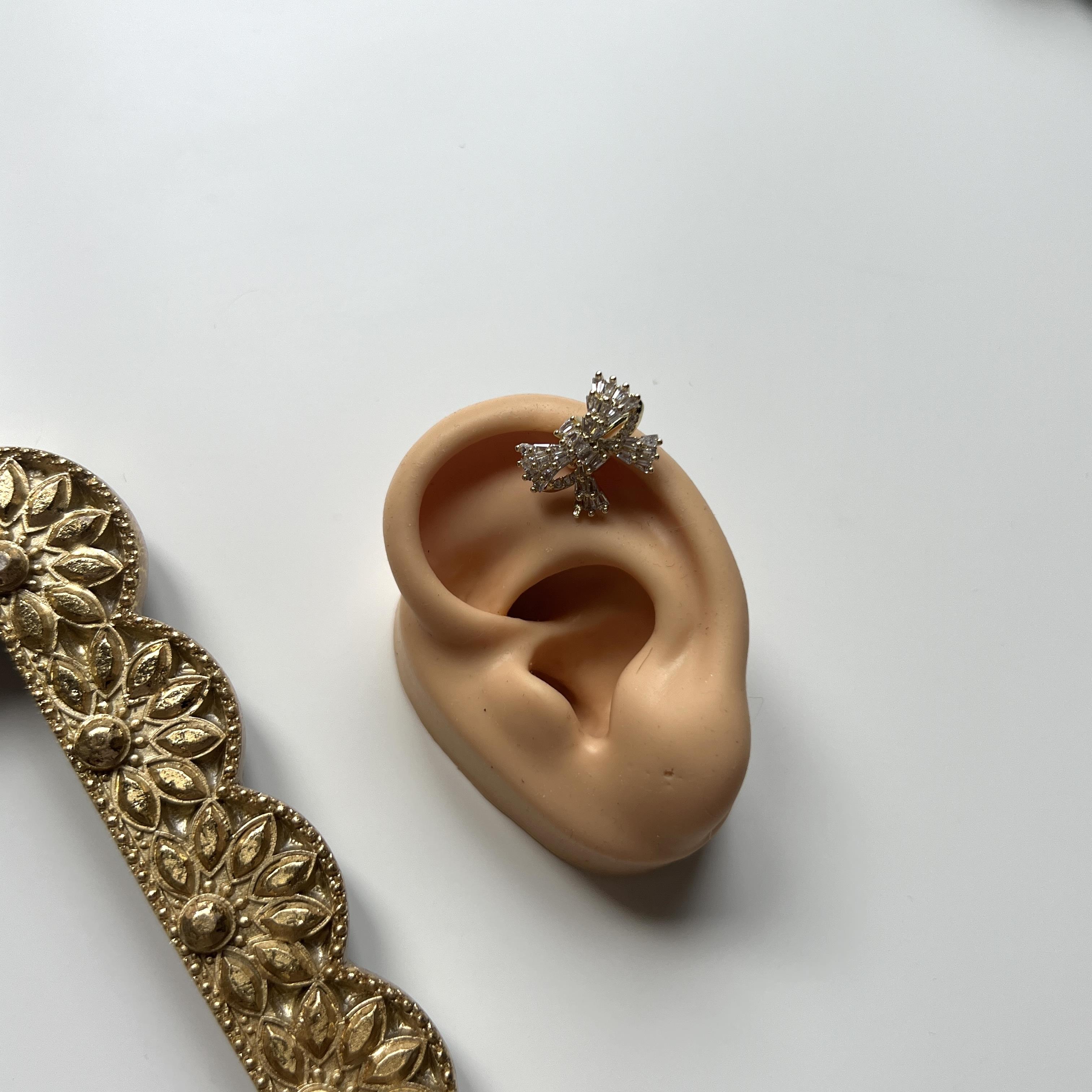 Gold Taşlı Fiyonk Earcuff