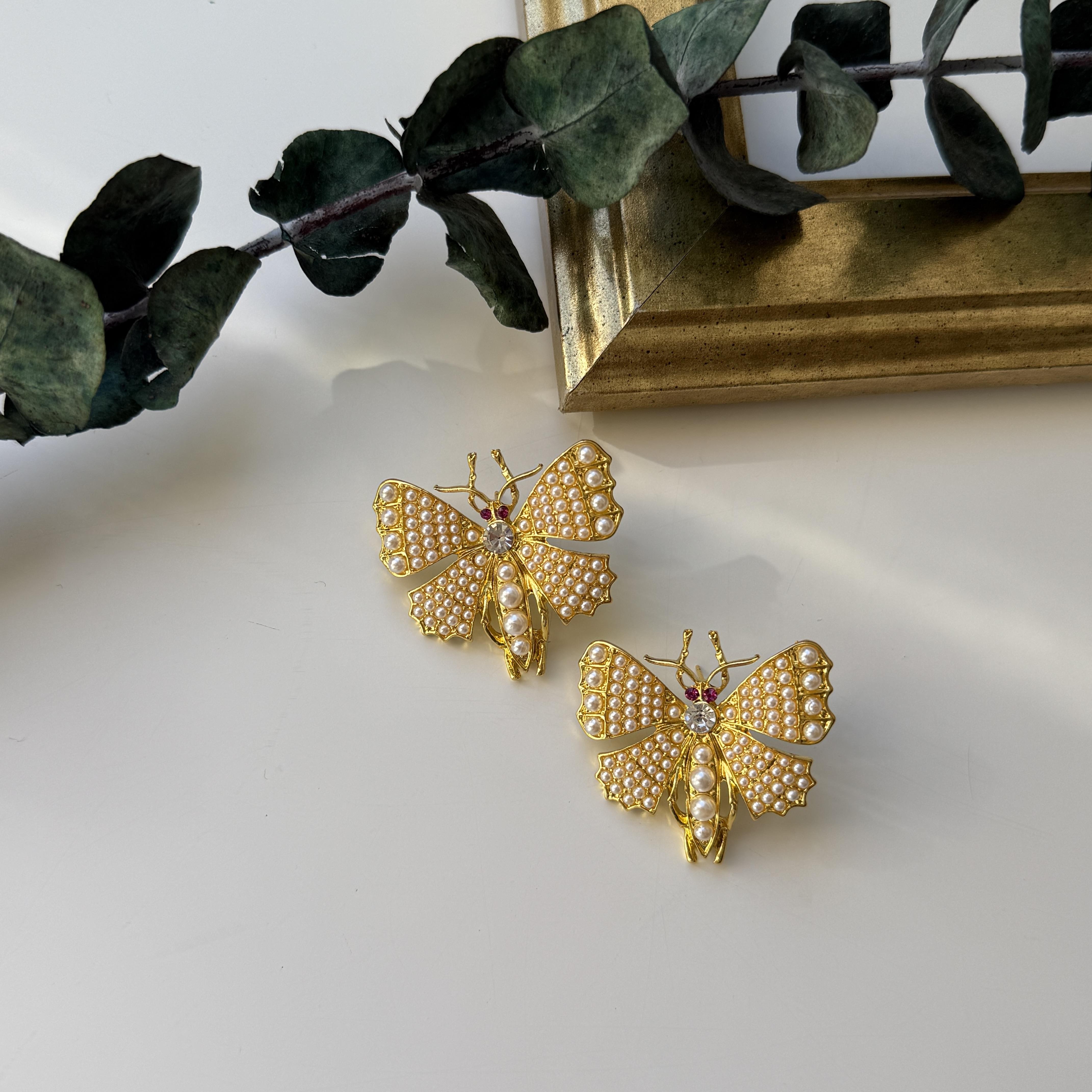 İncili Kelebek Küpe