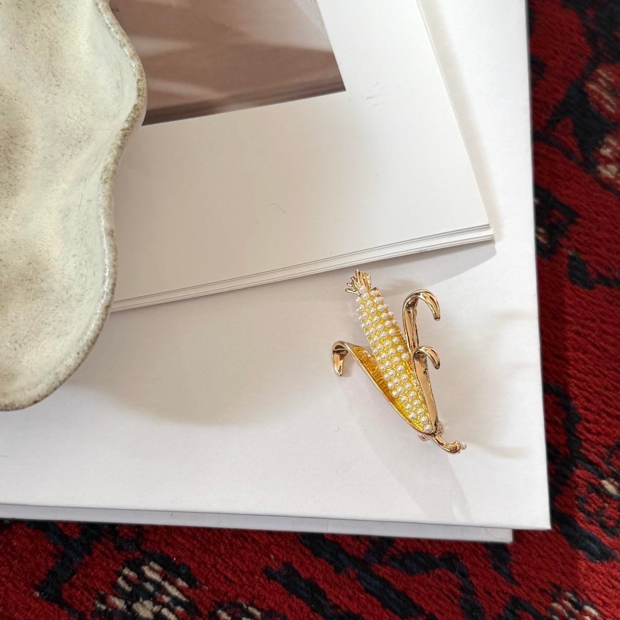 İncili Mısır Broş