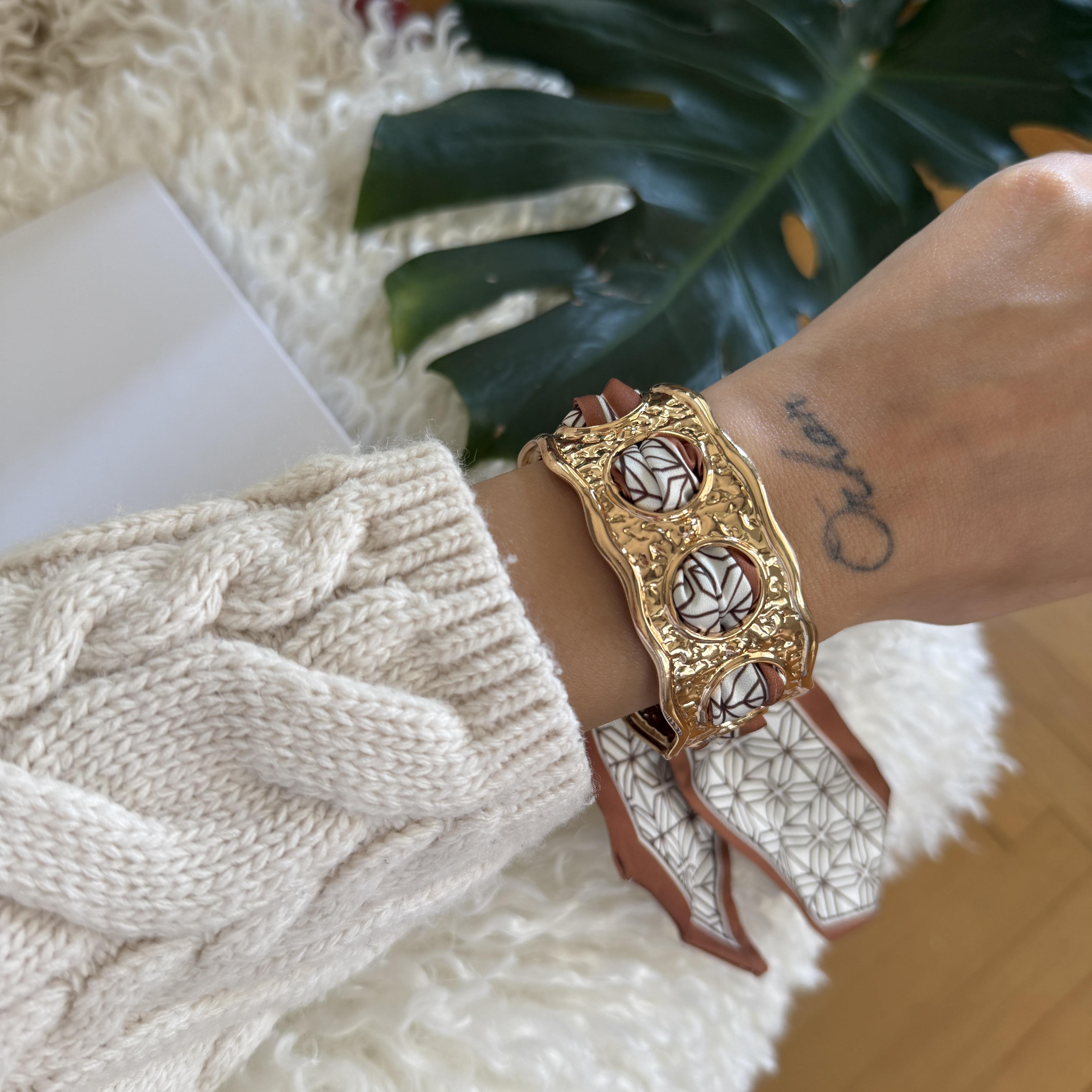 Kahve Desenli Fular Bileklik