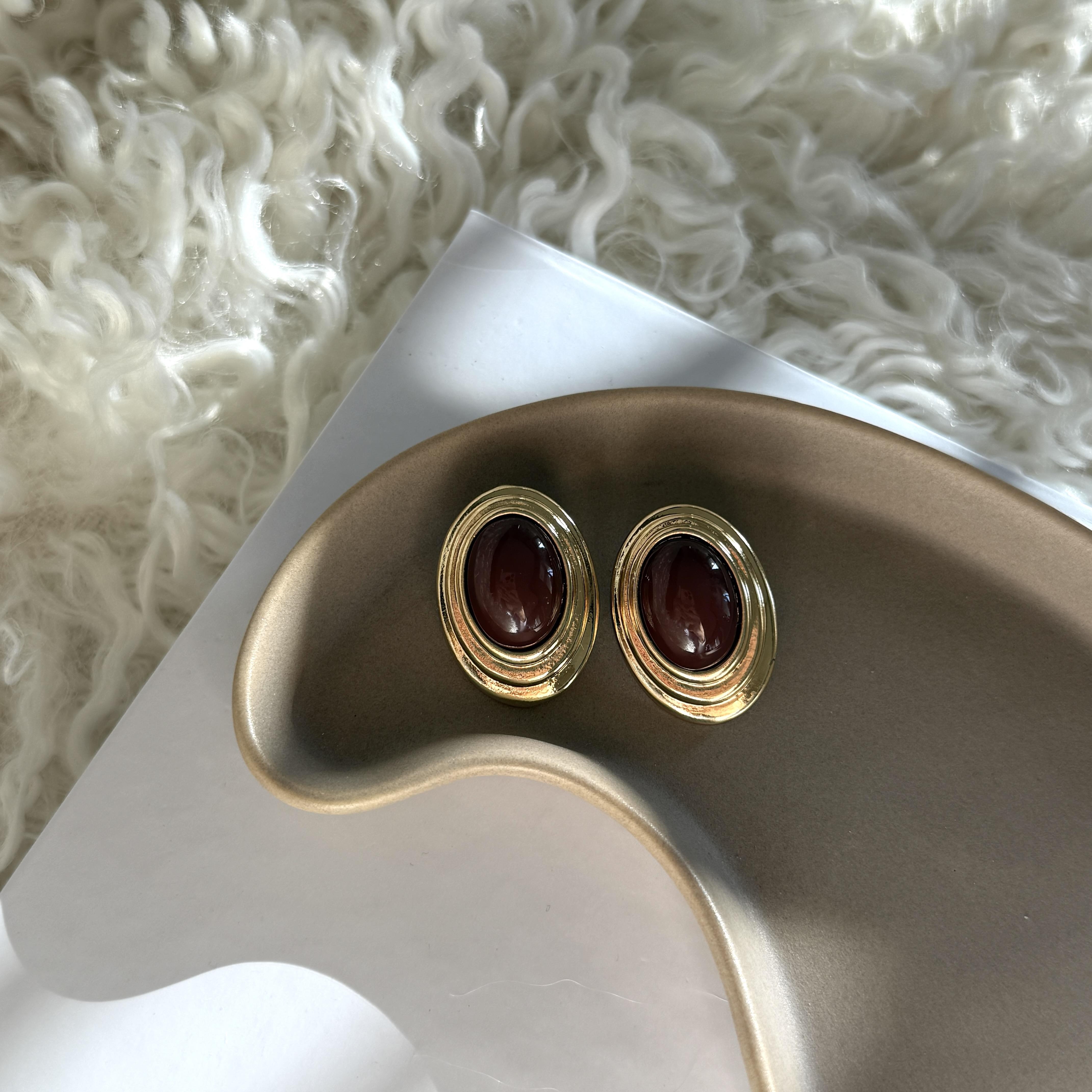 Kahverengi Oval Vintage Küpe