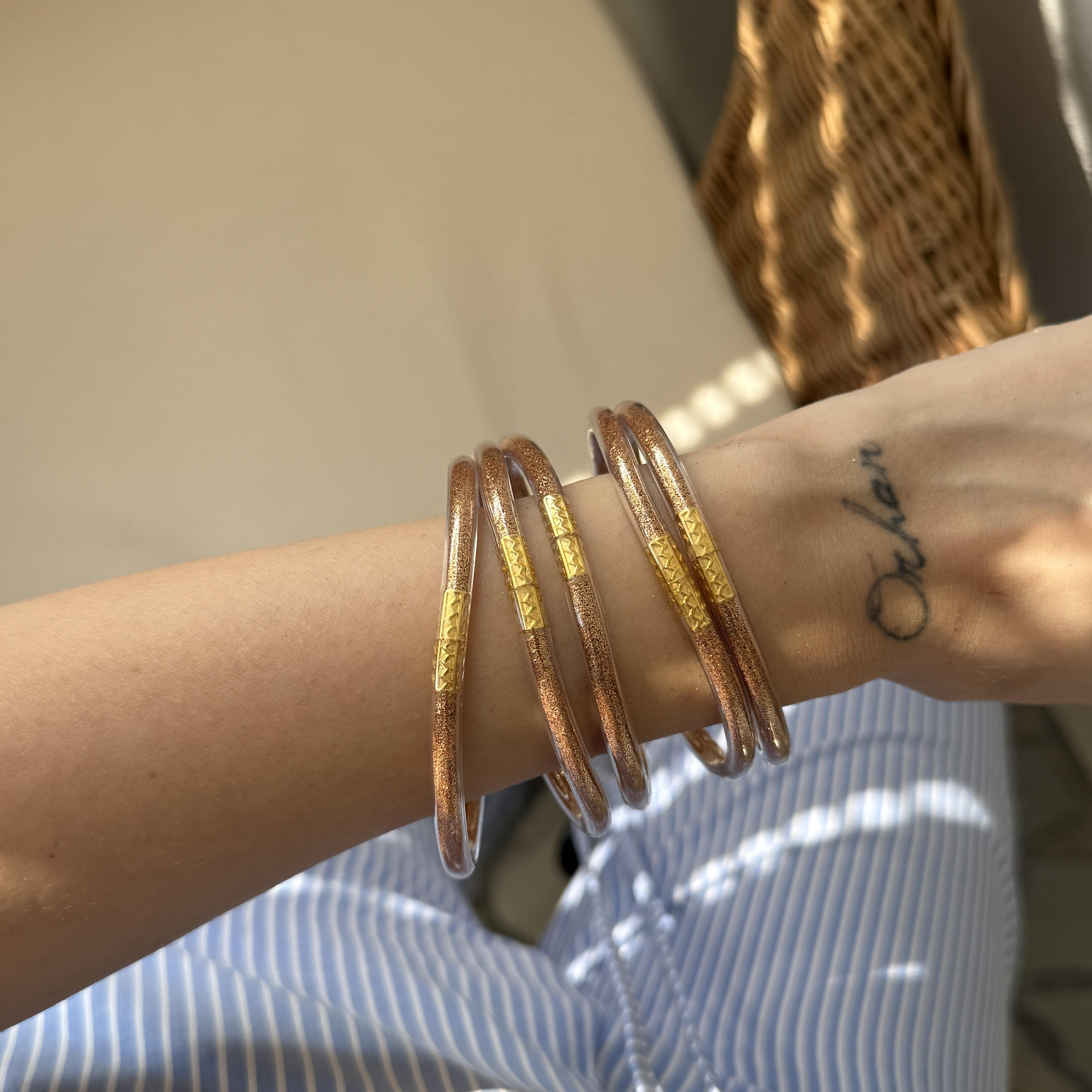 Kahverengi Plastik Simli Bilezik Seti