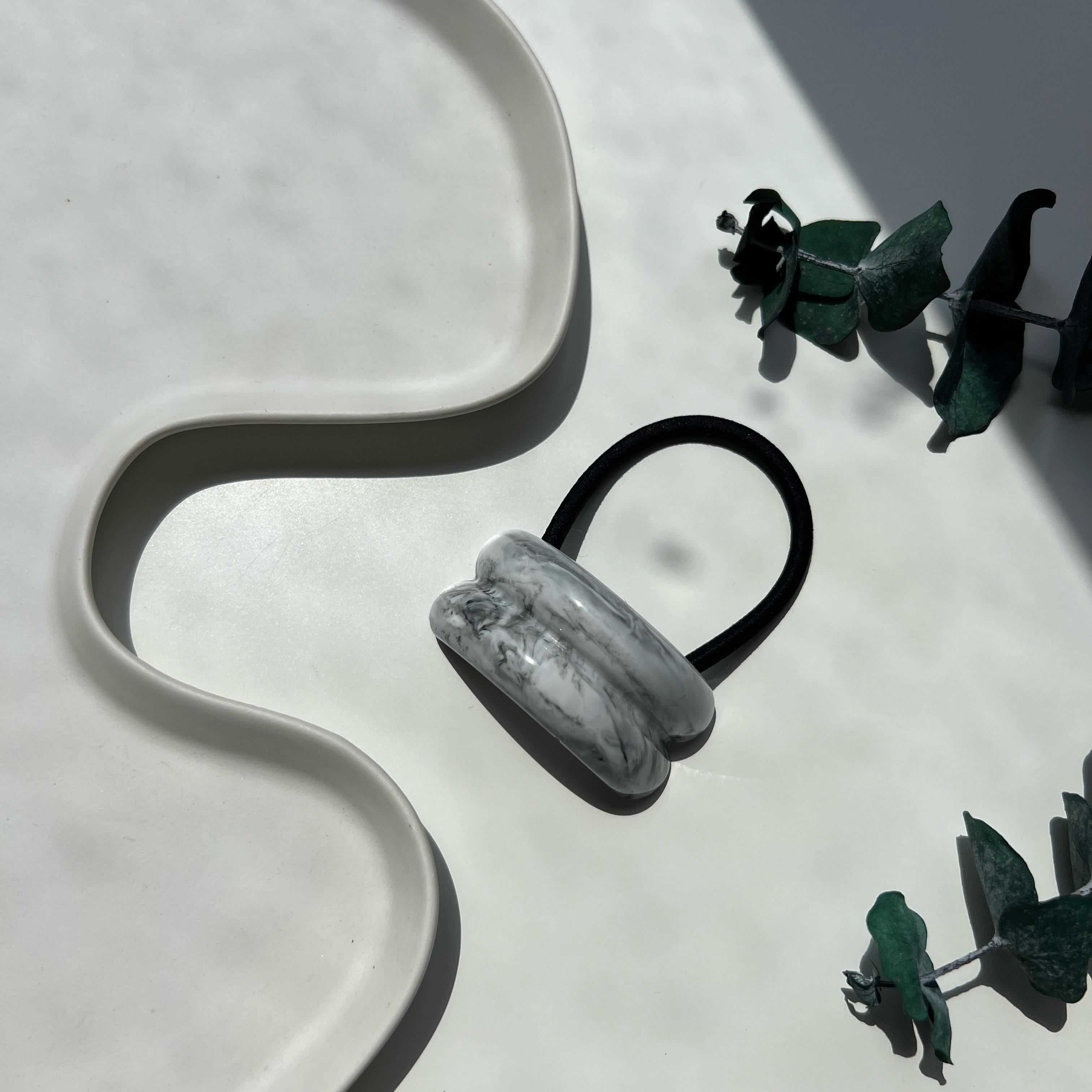 Kemik Çift Bombe Gri Lastik Toka