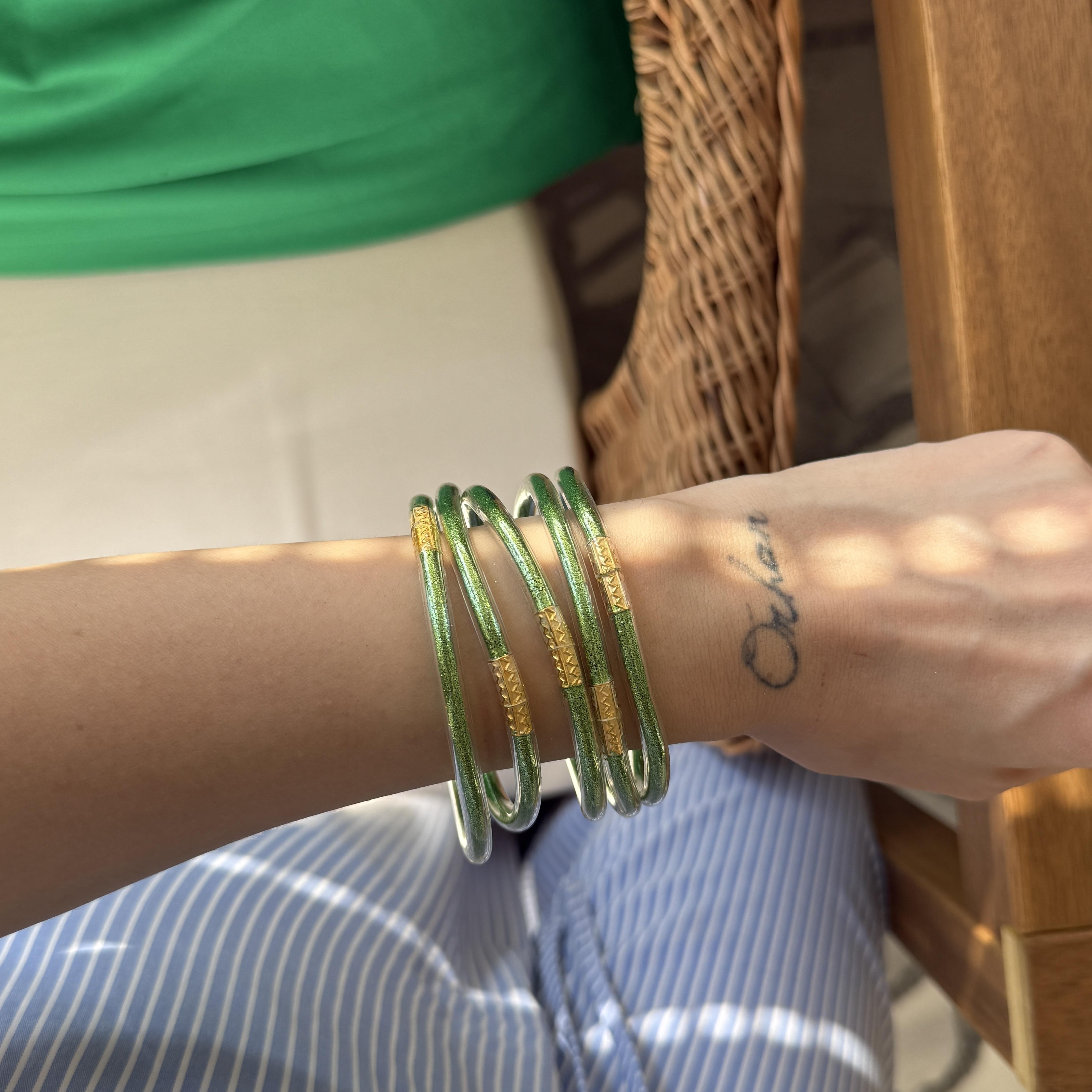 Koyu Yeşil Plastik Simli Bilezik Seti