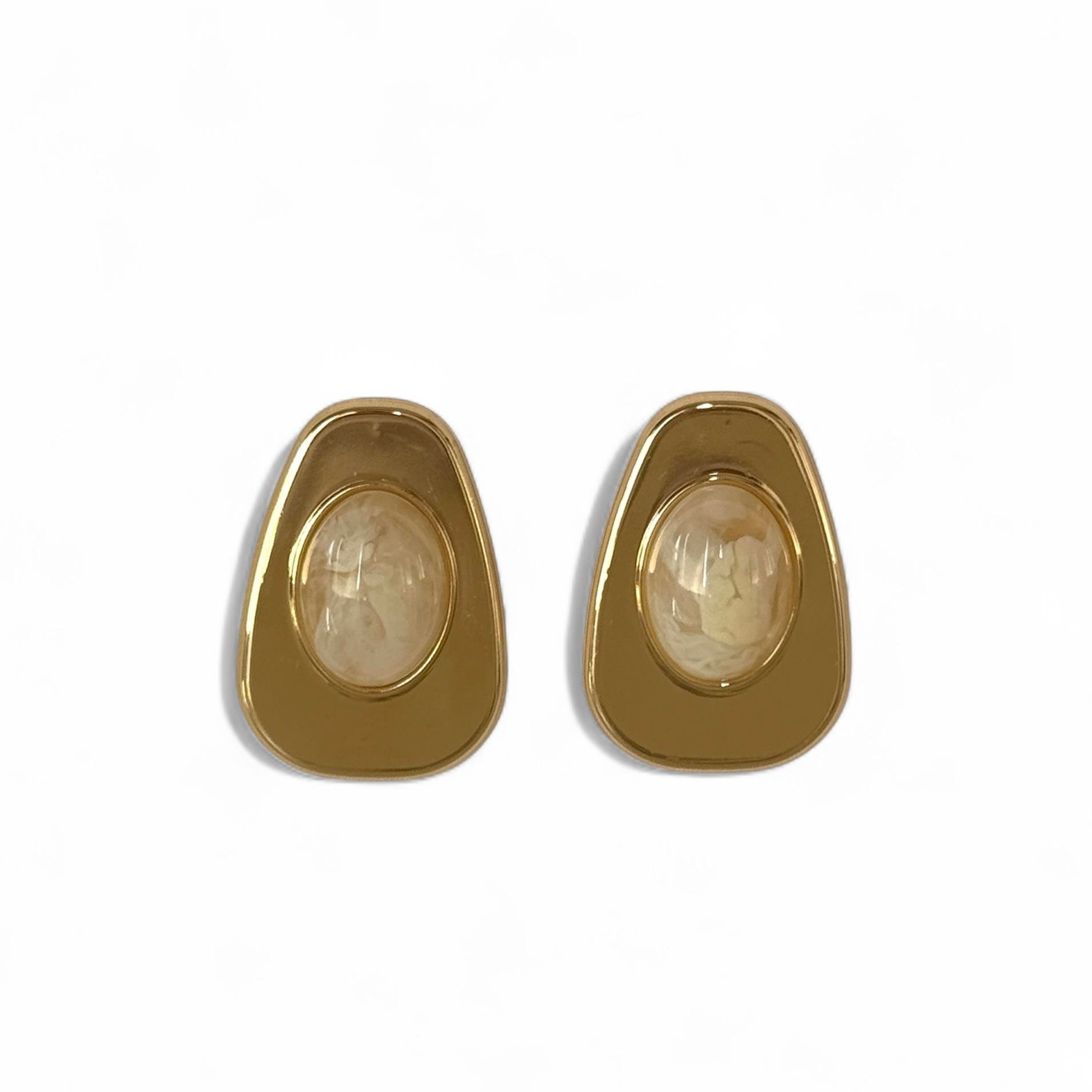 Krem Taşlı Büyük Vintage Küpe