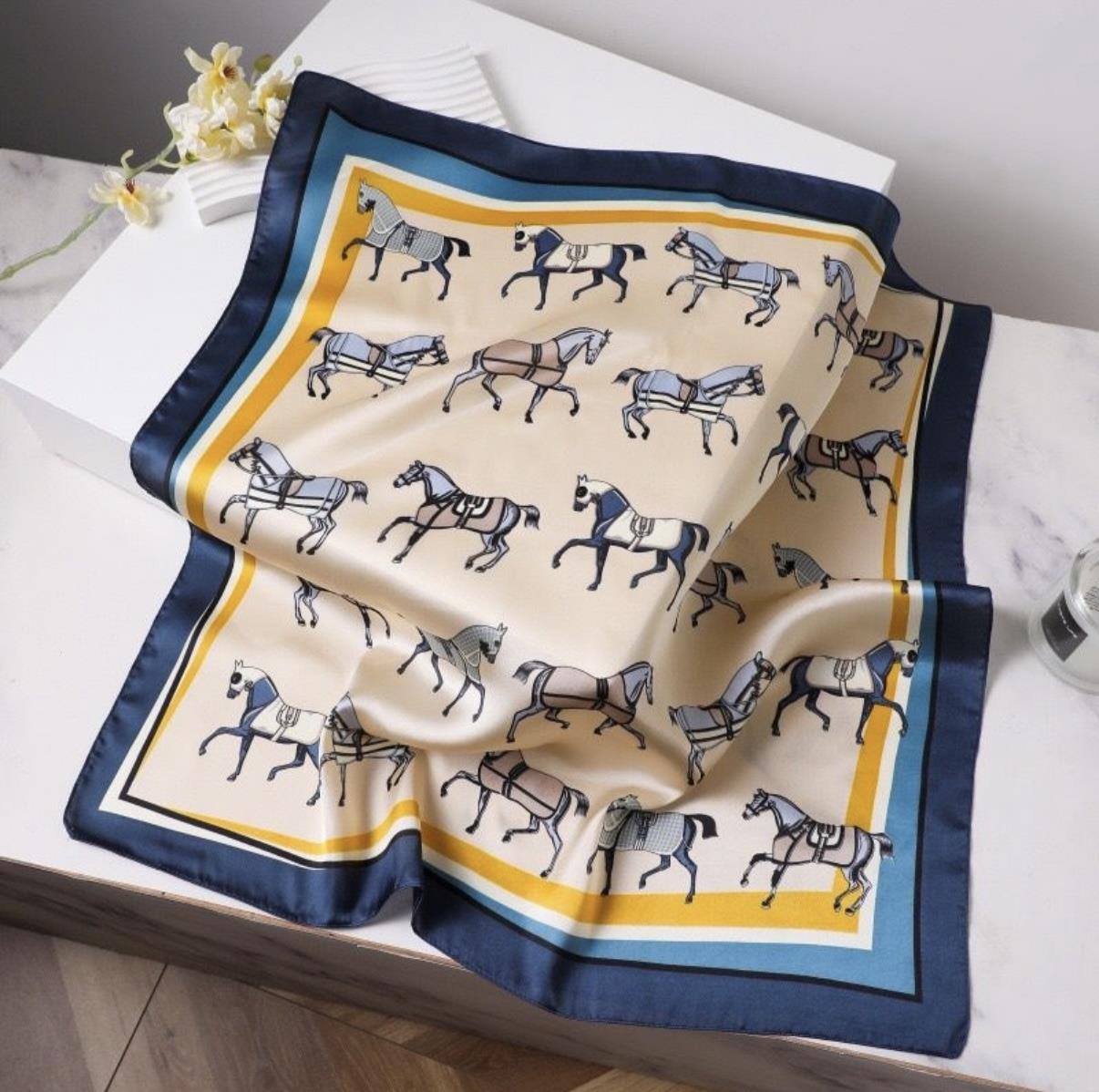 Marka At Desenli Fular 70X70