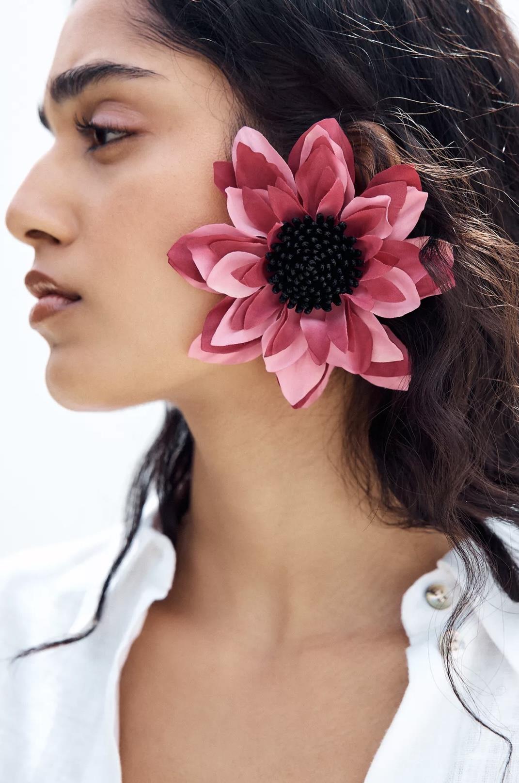 Marka Büyük Çiçek Küpe