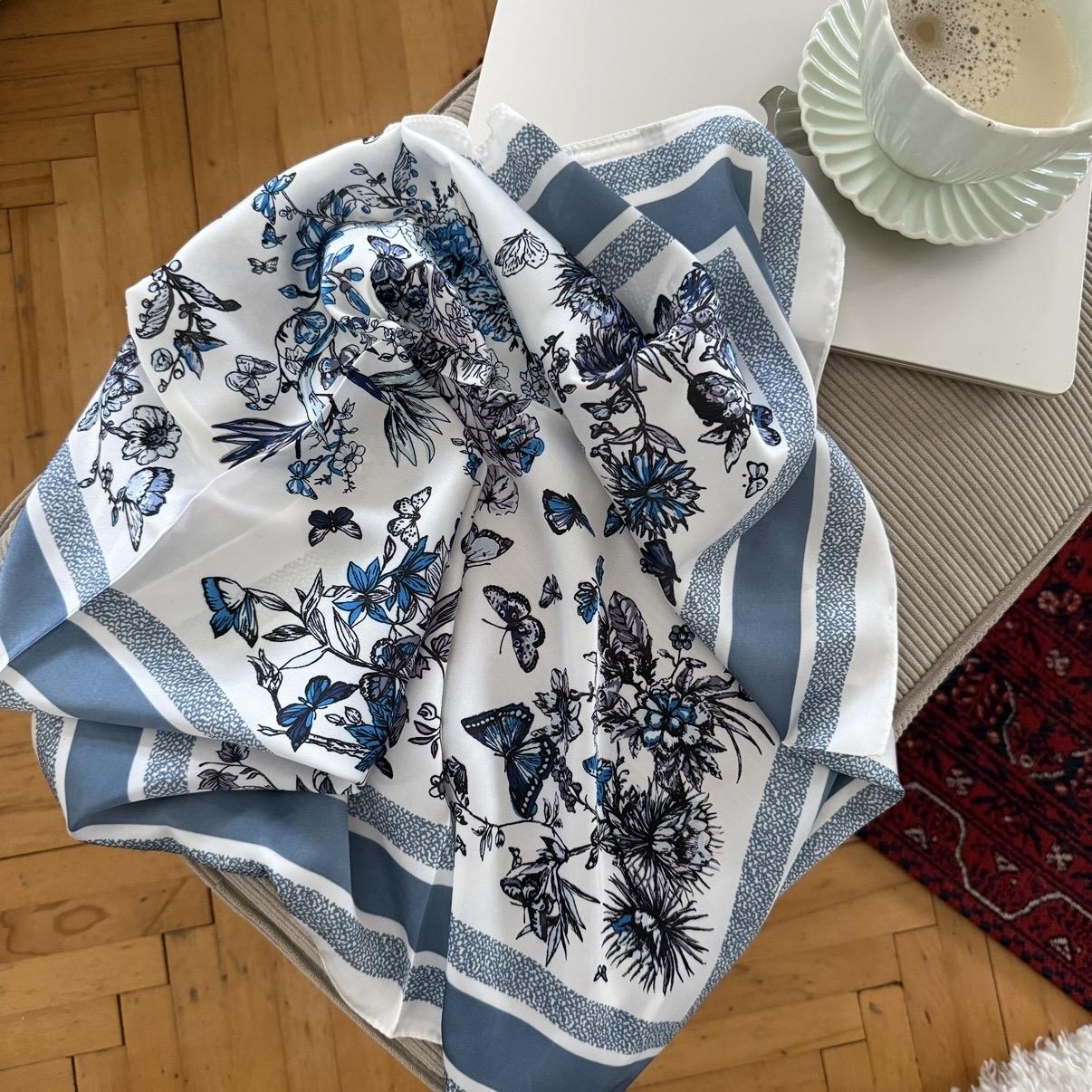 Marka Desenli Fular 70X70