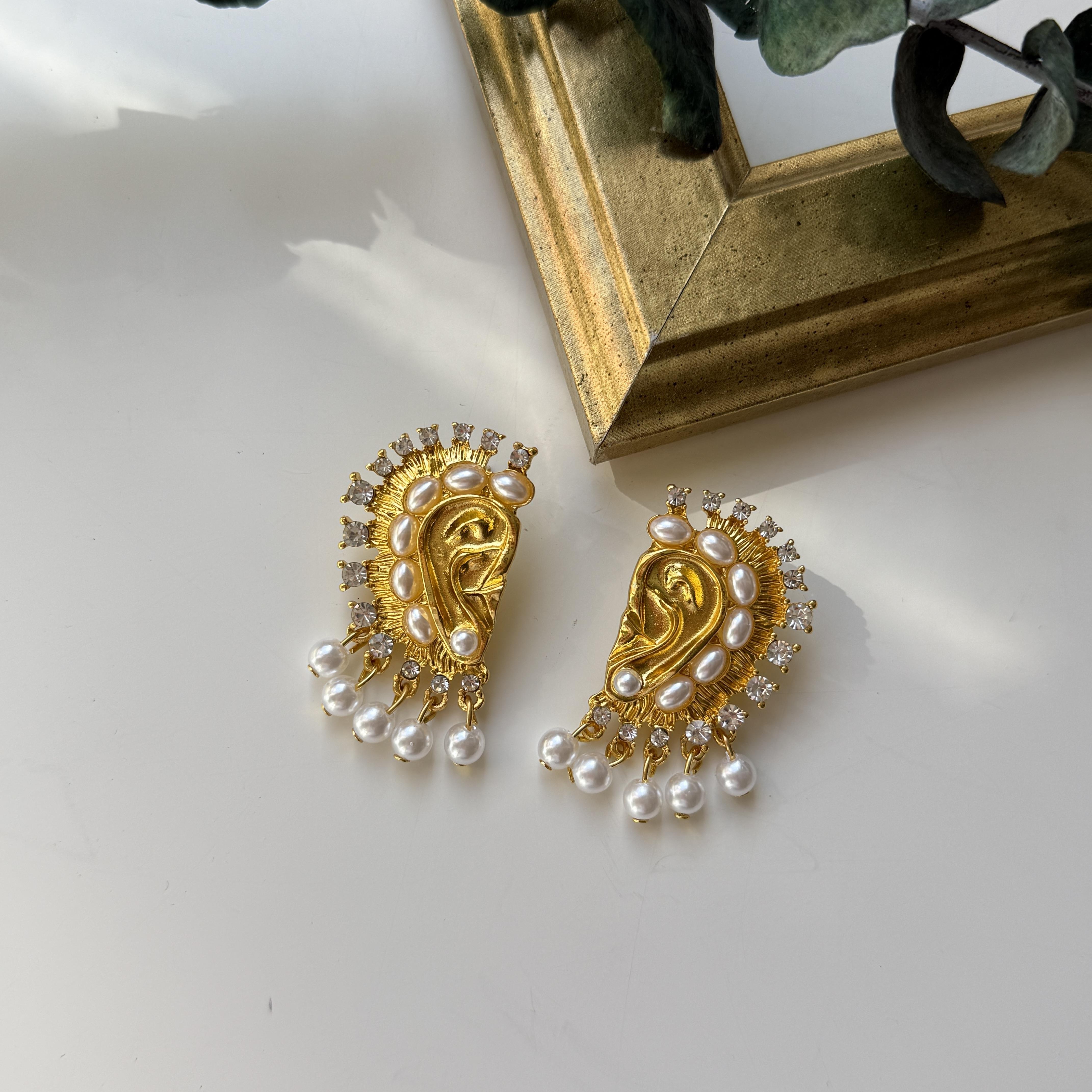 Marka İncili Kulak Küpe