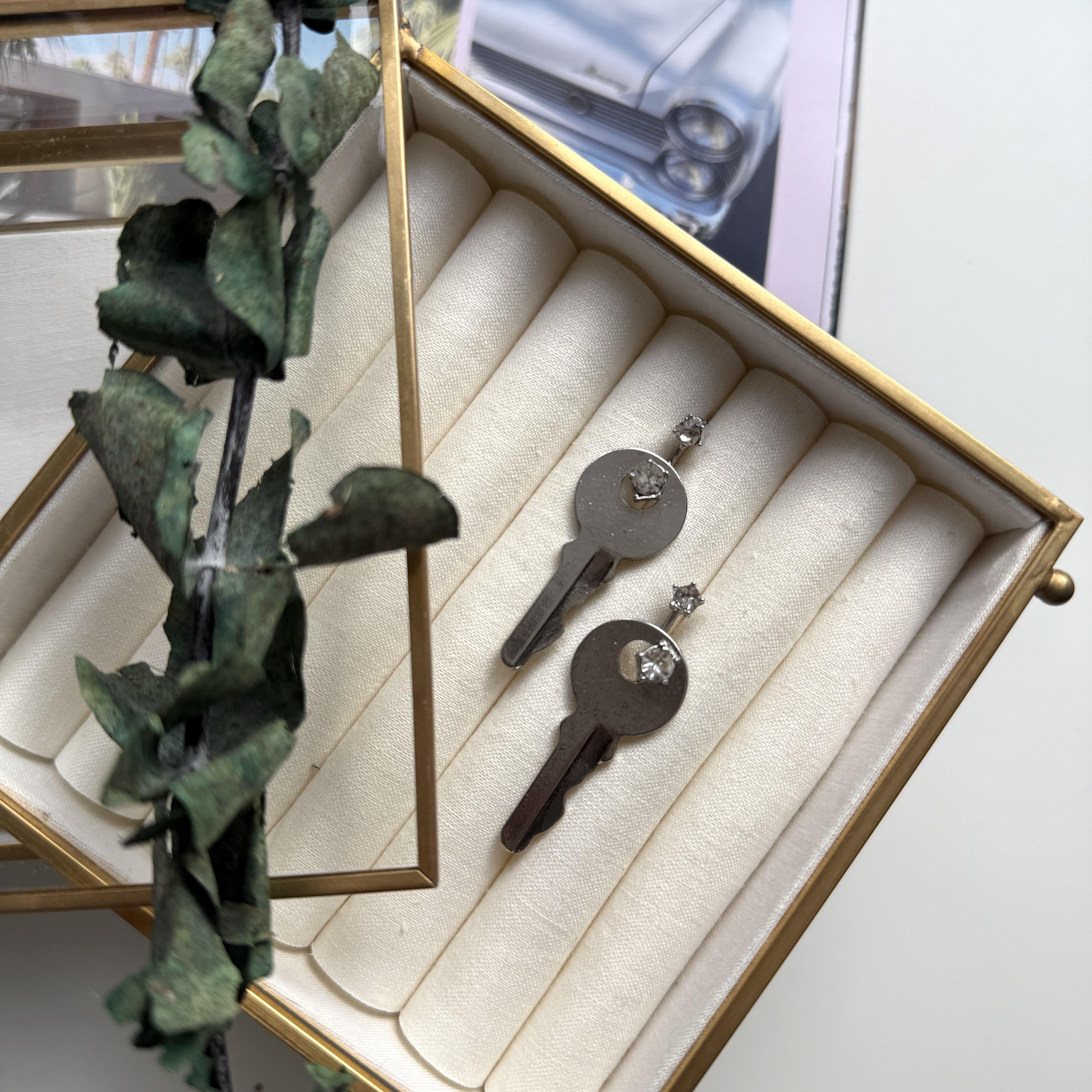 Marka Silver Anahtar Küpe