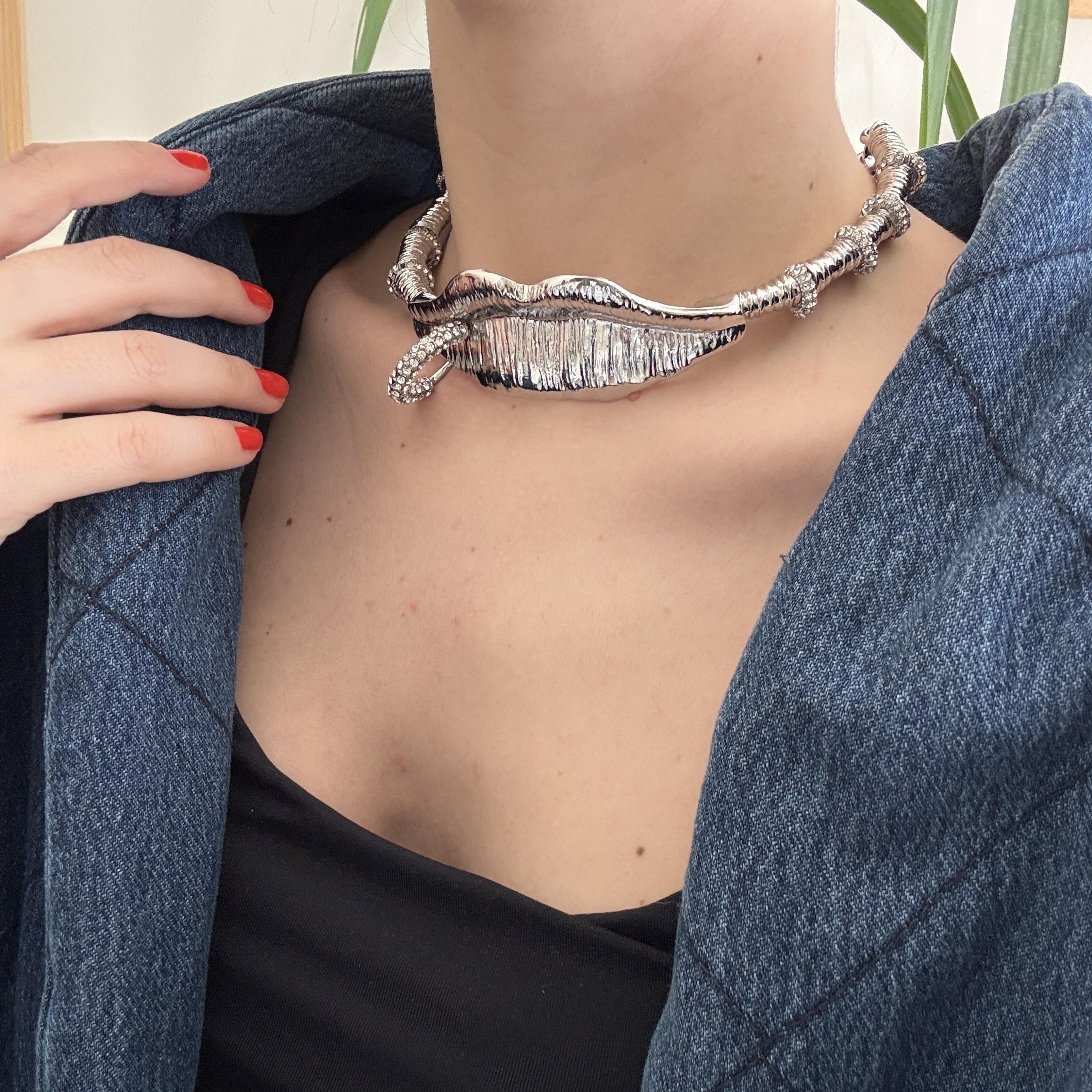 Marka Silver Dudak Choker Kolye