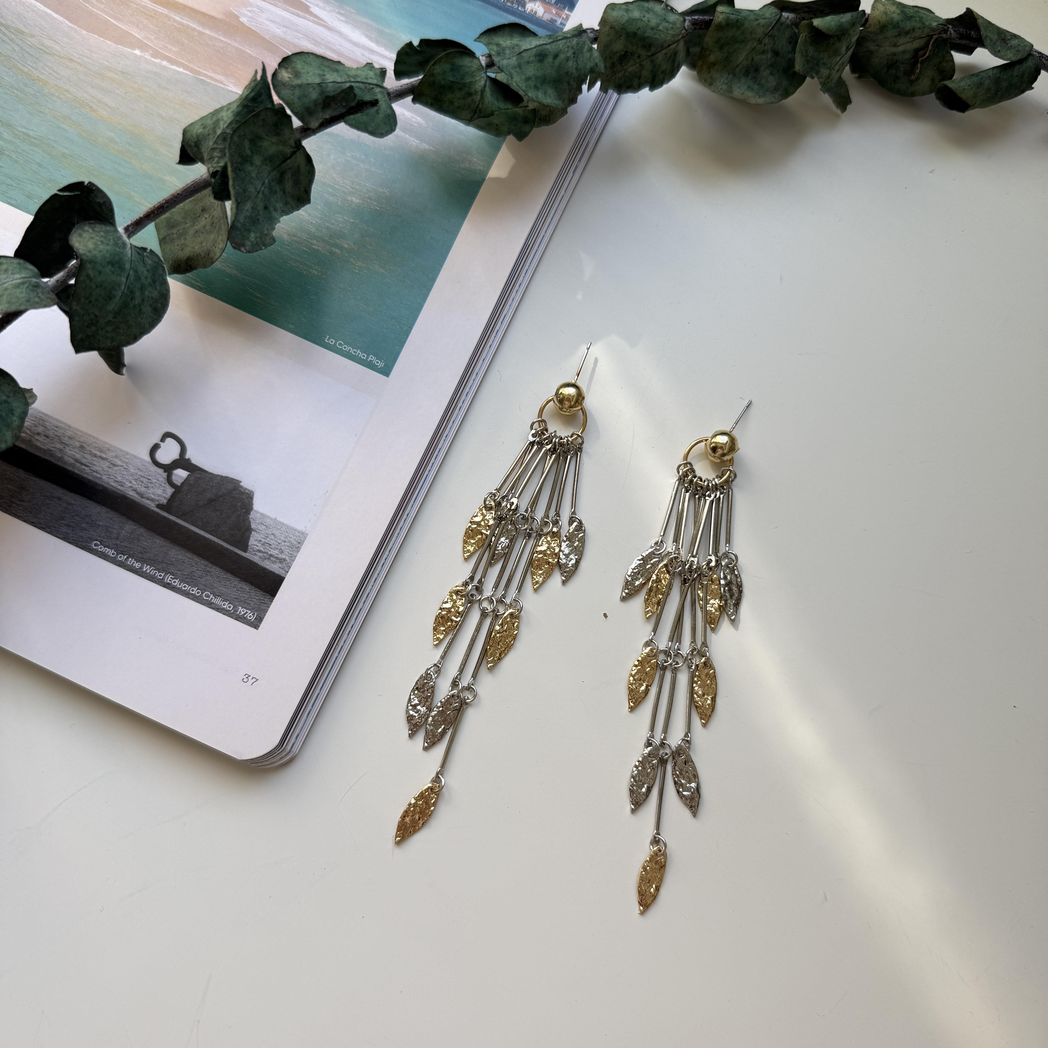 Mix Sallantılı Yaprak Küpe