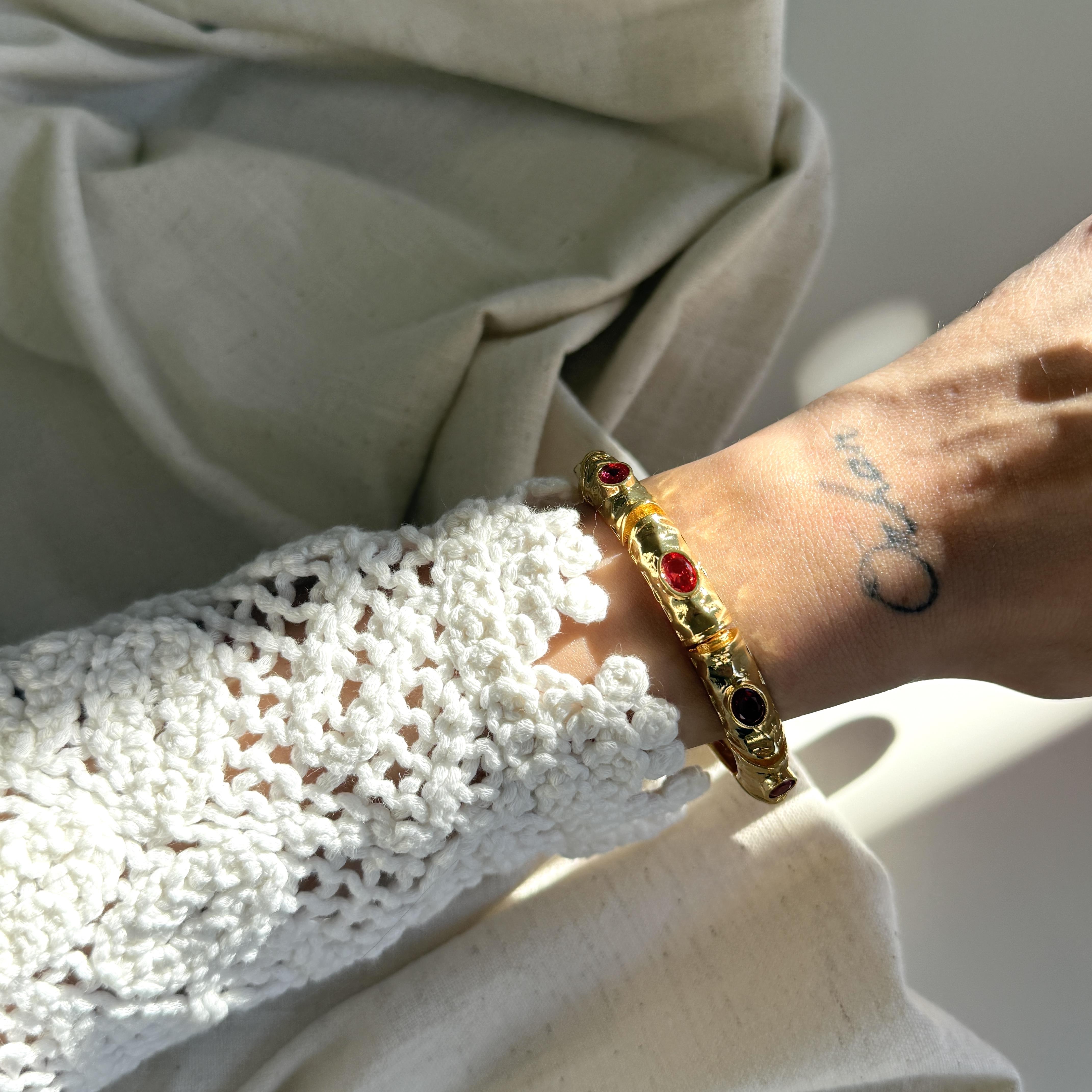 Özel Seri Kırmızı Taşlı Bileklik