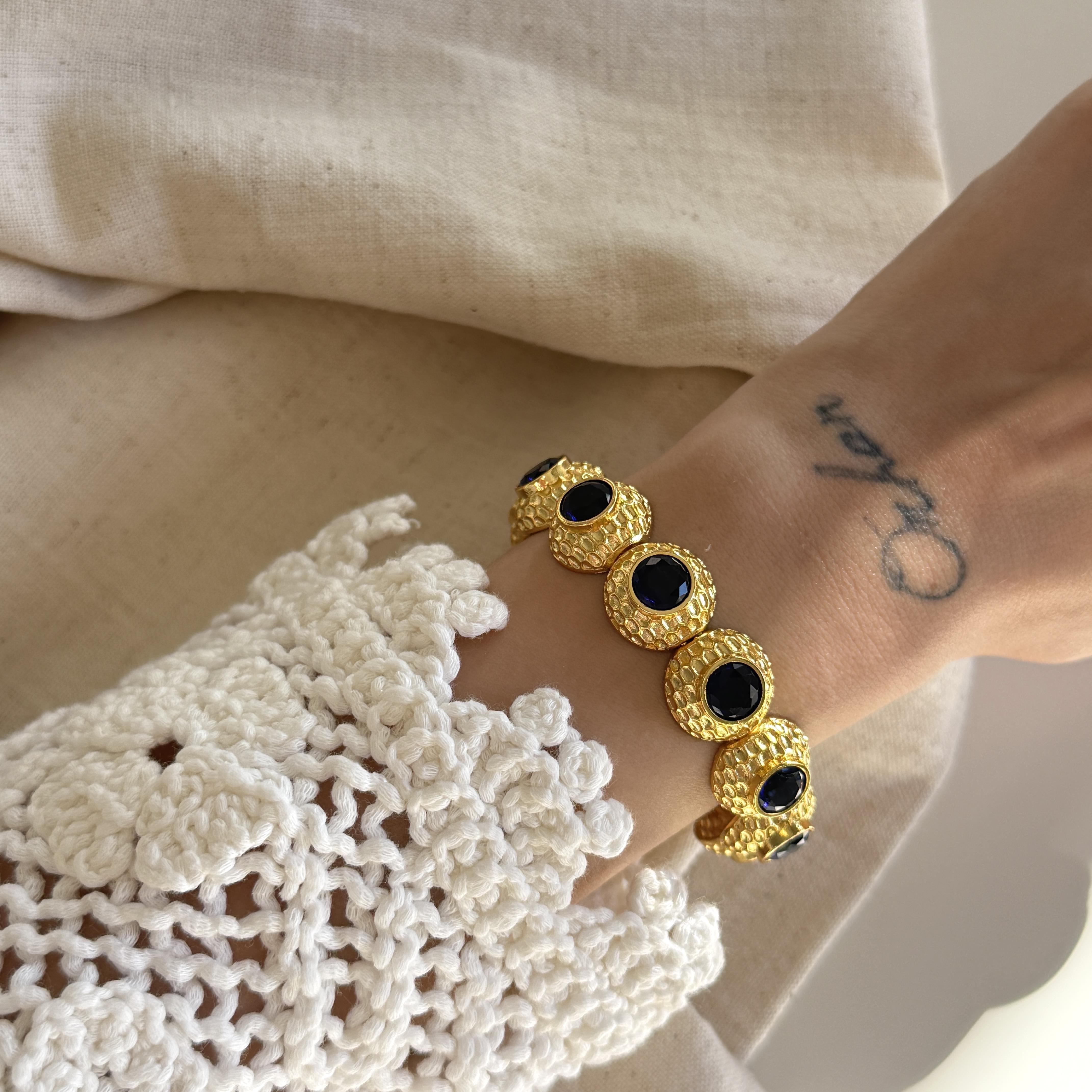 Özel Seri Yuvarlak Taşlı Lacivert Bileklik