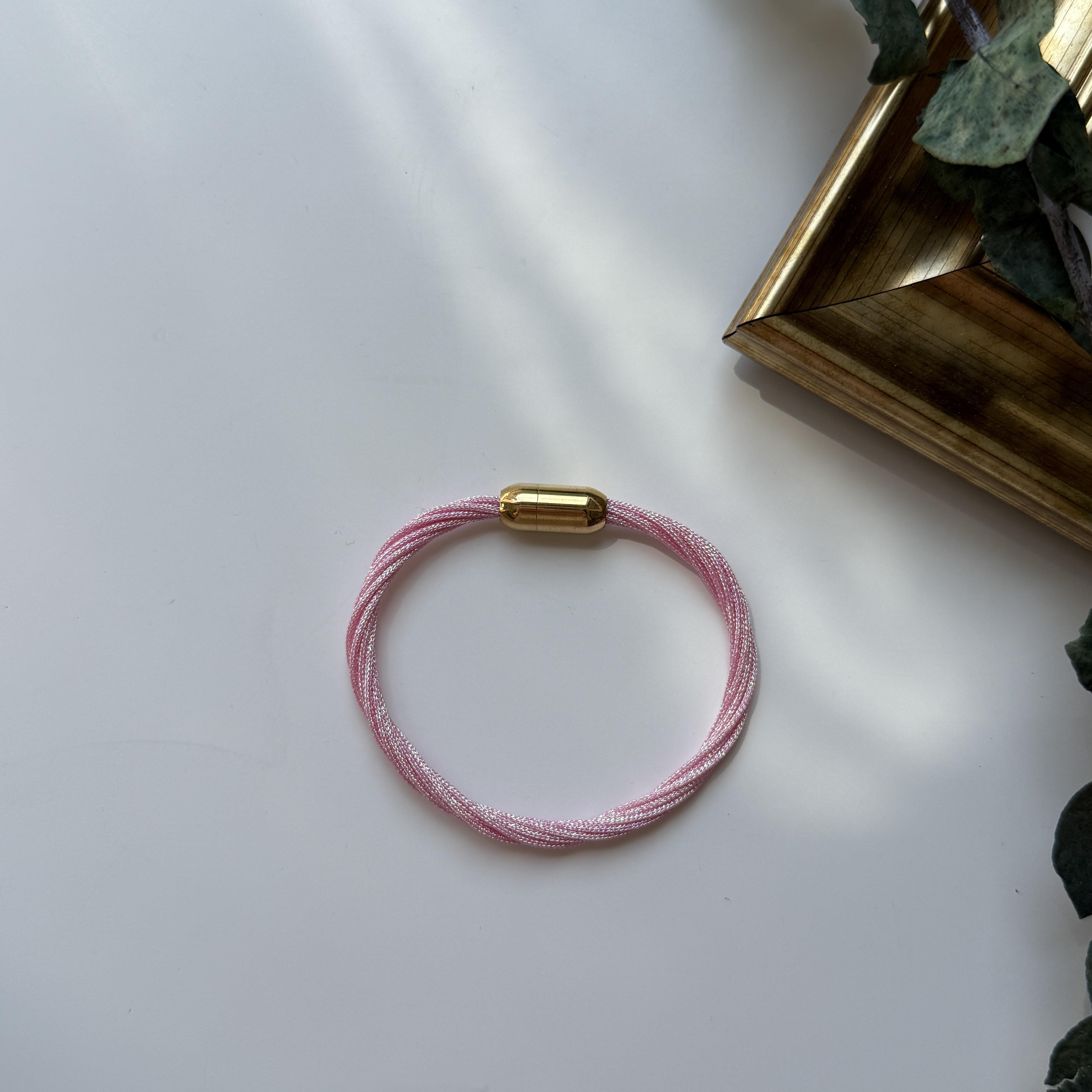 Pembe Burgu Mıknatıslı Bileklik