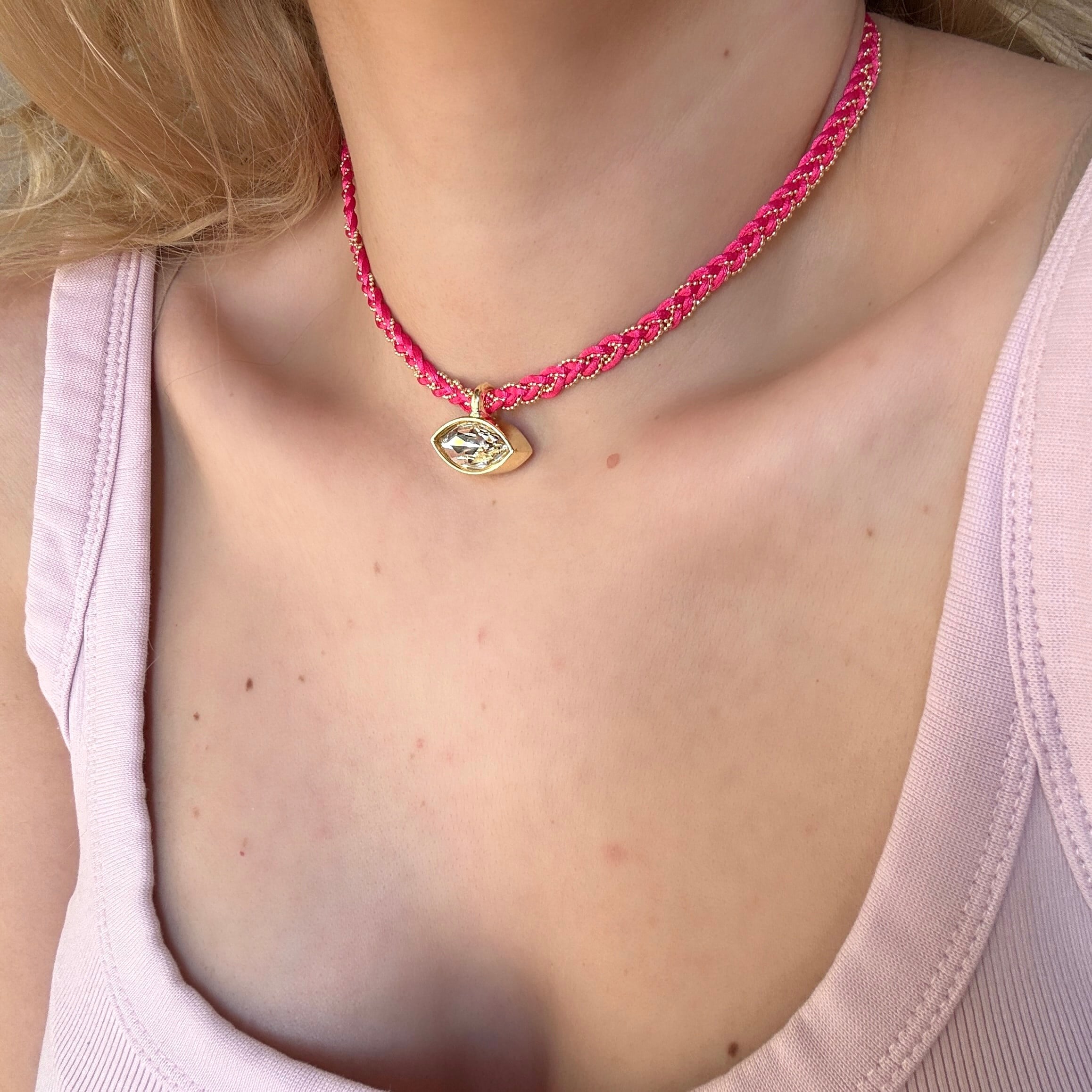 Pembe Örgülü Kristal Taşlı Kolye
