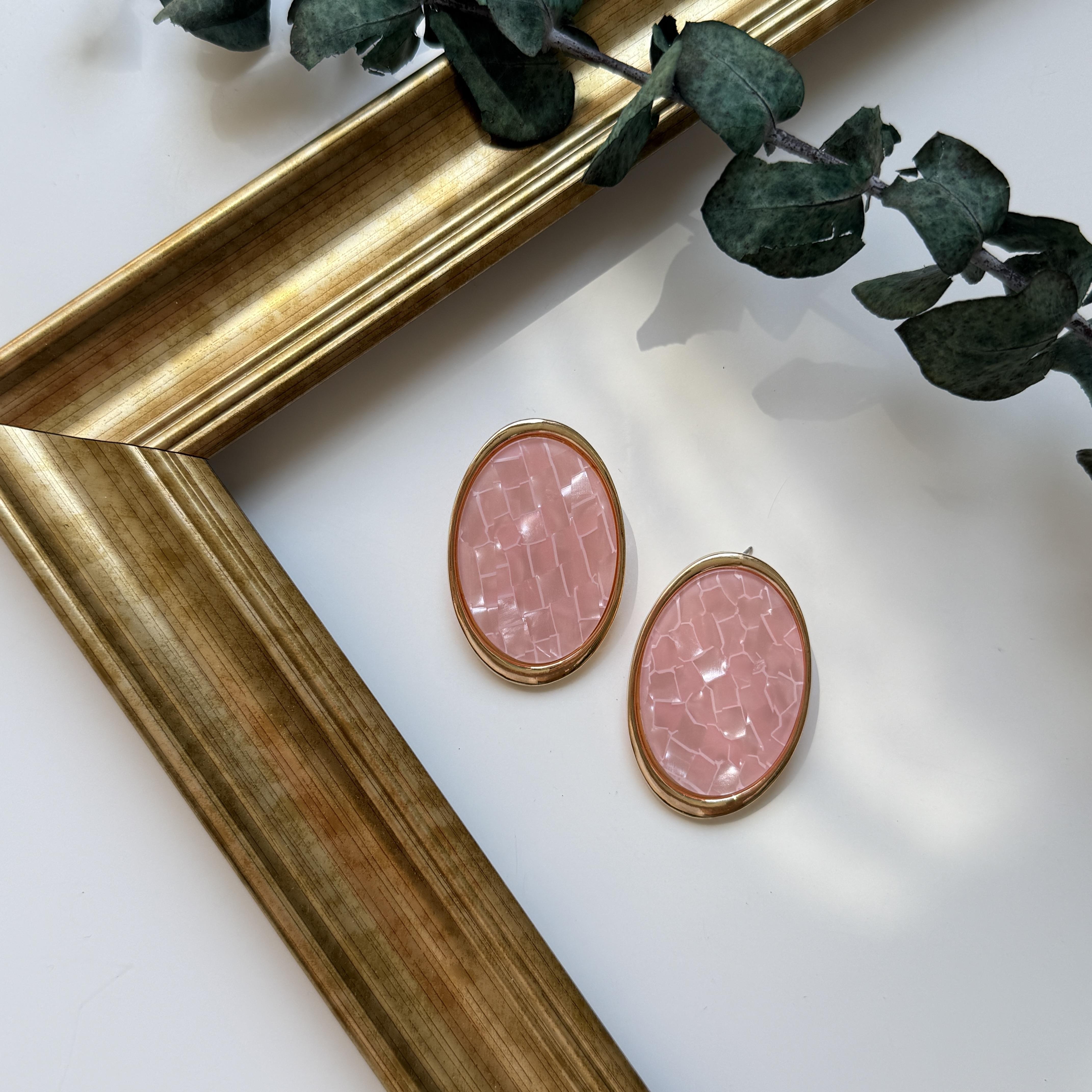 Pembe Sedefli Oval Küpe