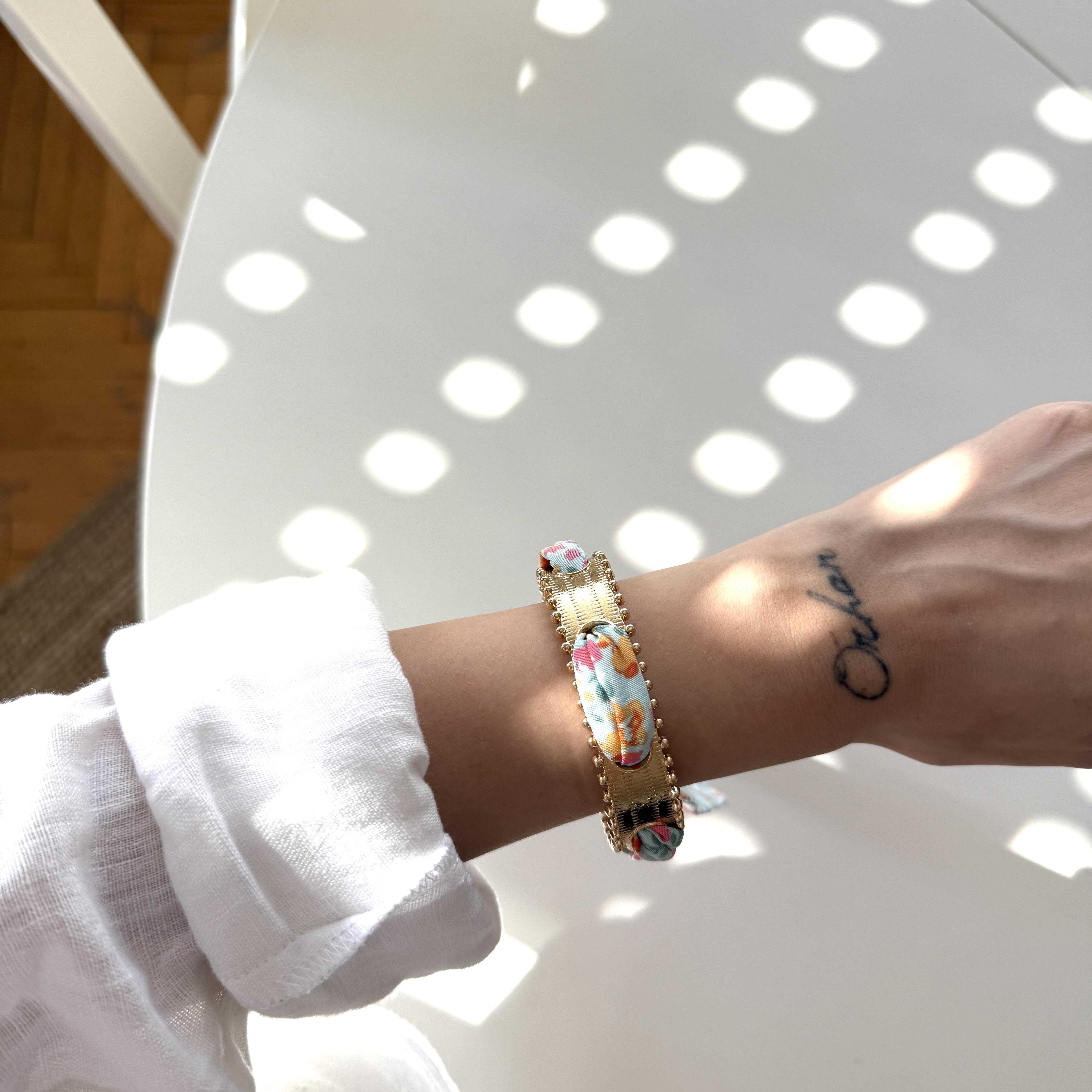 Renkli Çiçekli Fular Bilezik