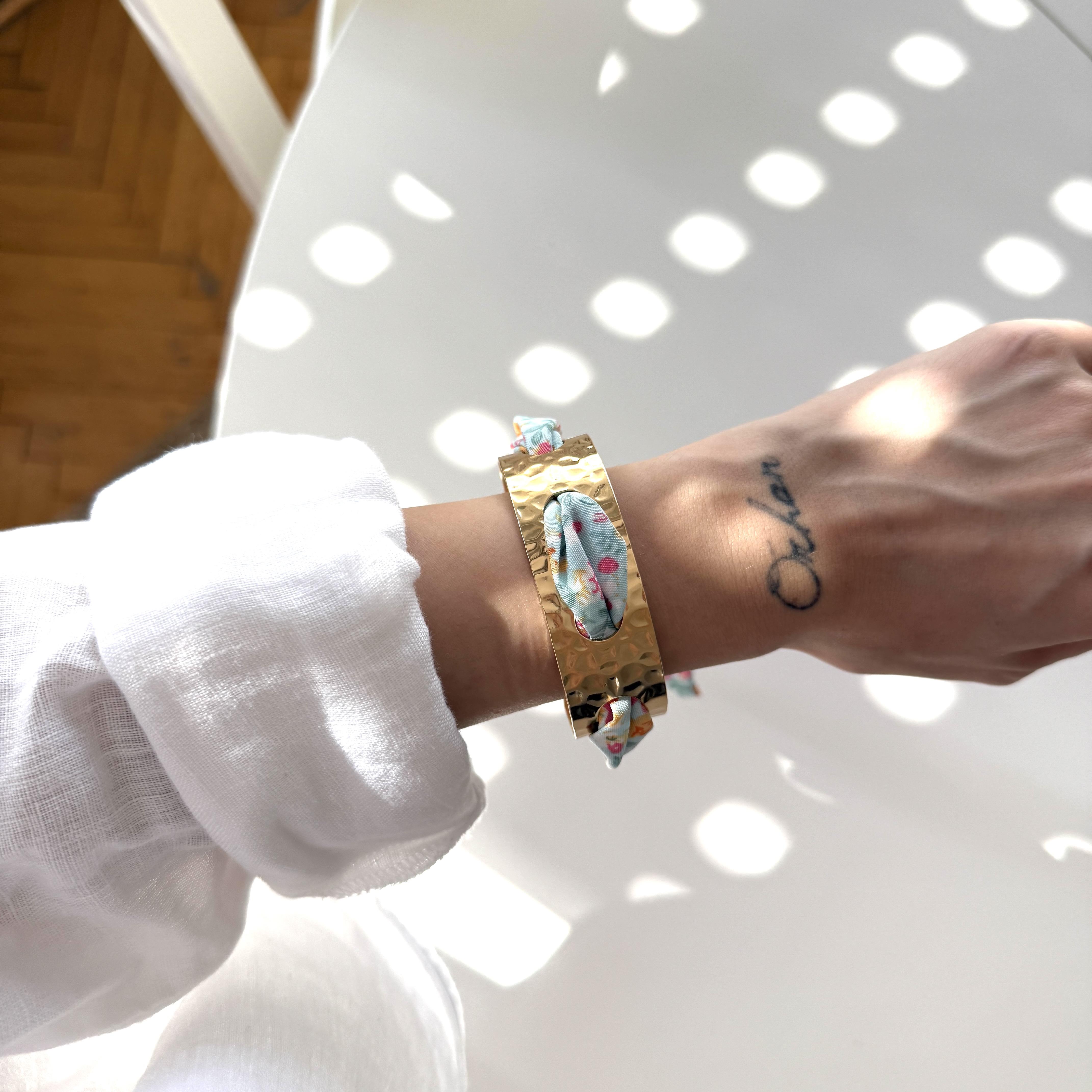 Renkli Çiçekli Kalın Fular Bilezik