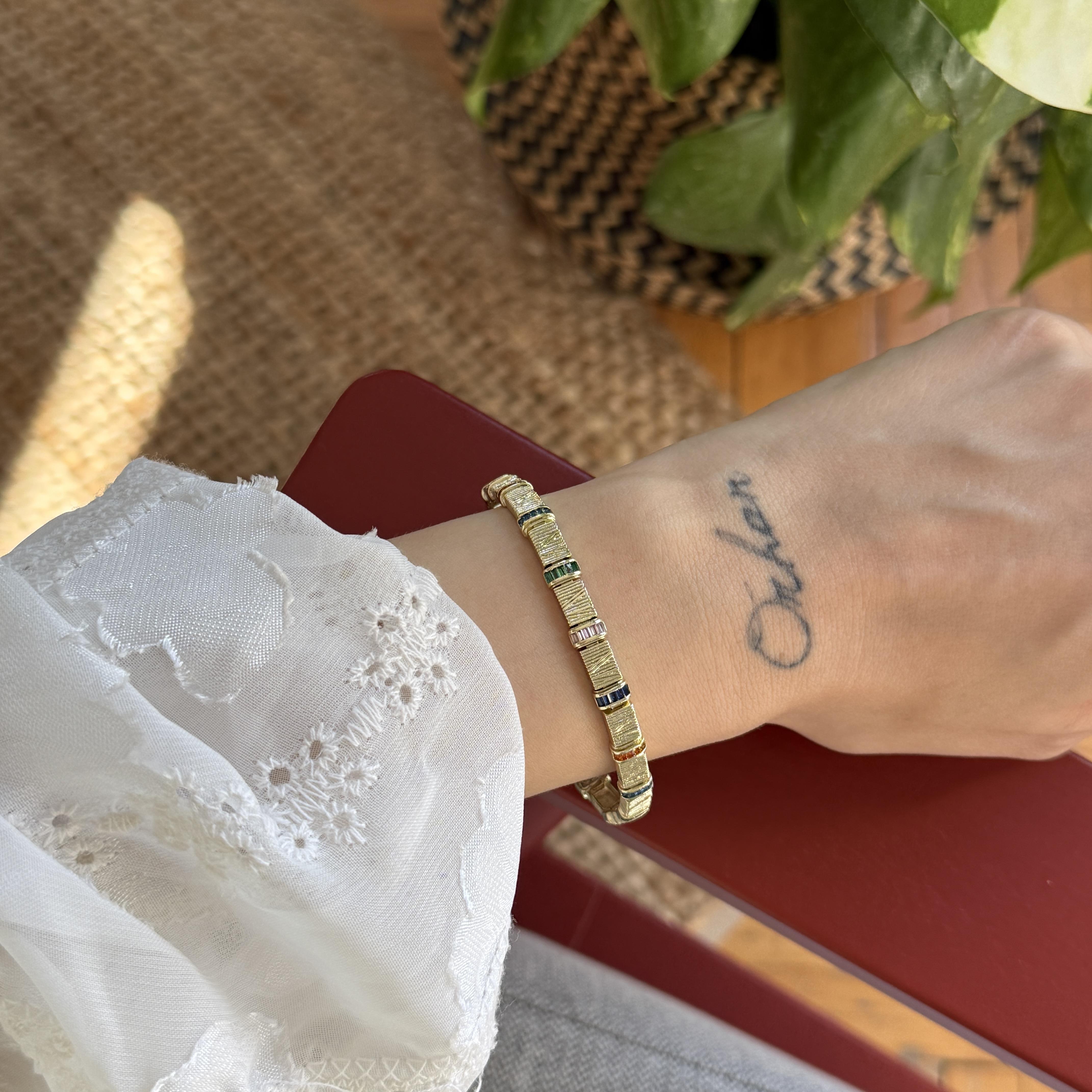 Renkli Taşlı Dokulu Bileklik