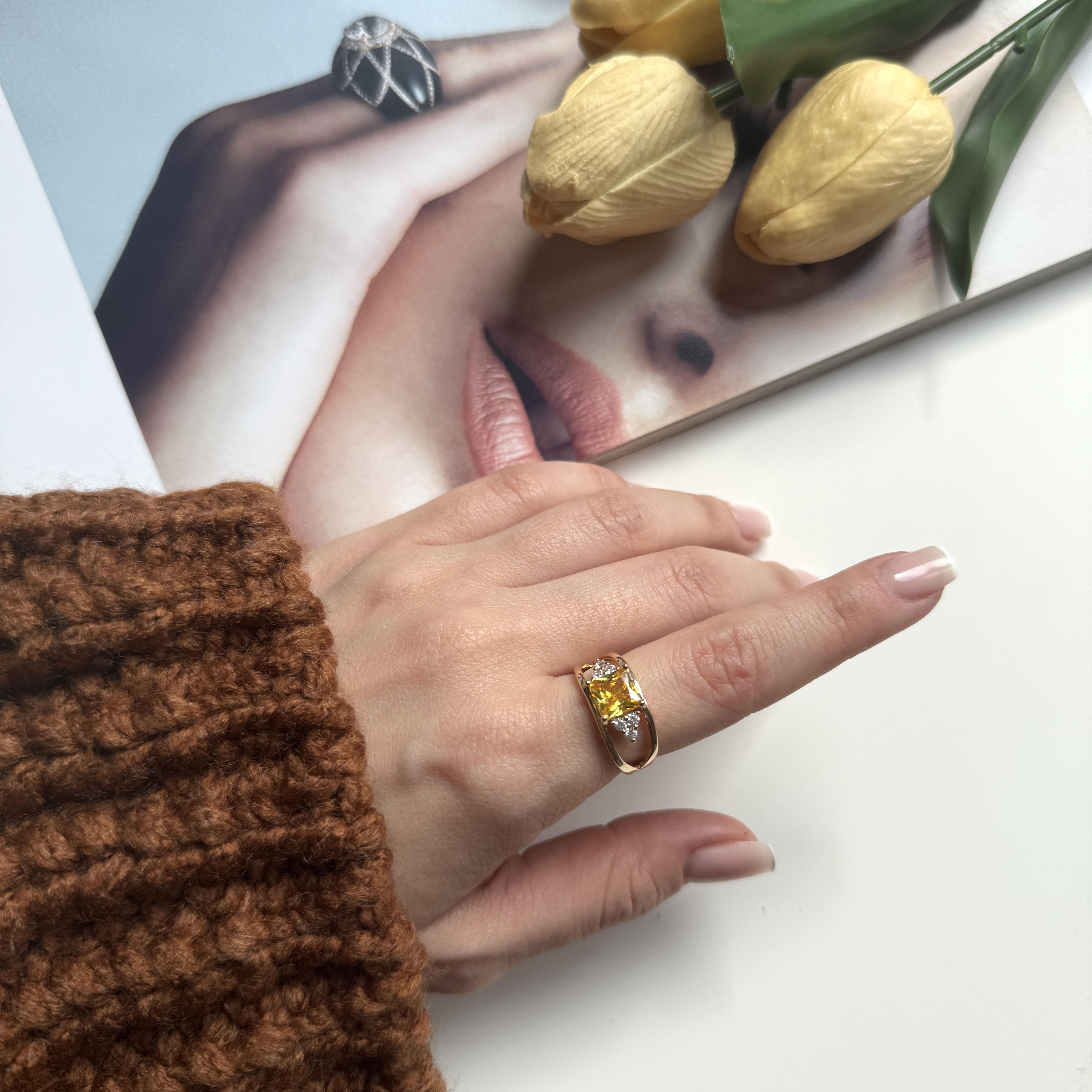 Sarı Baget Taş Yüzük