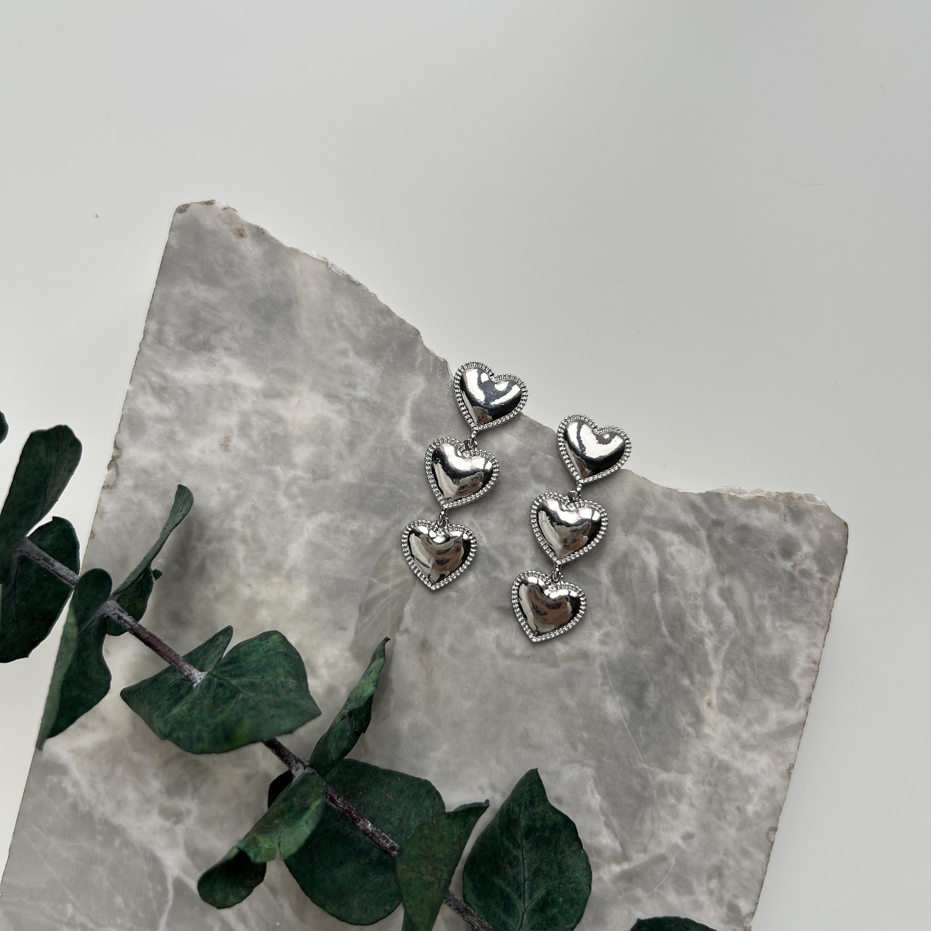 Silver 3'lü Kalp Küpe