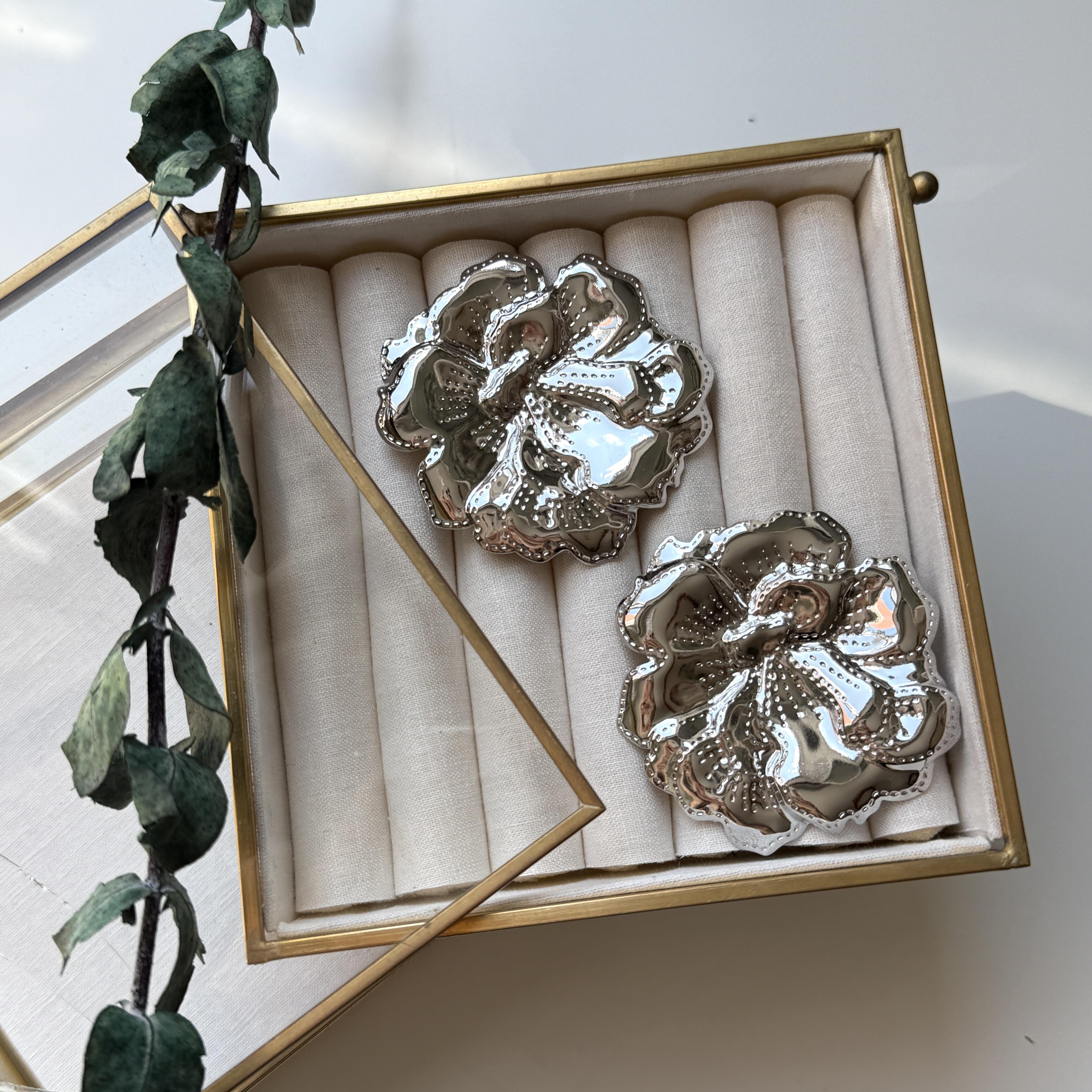 Silver Çiçek Küpe