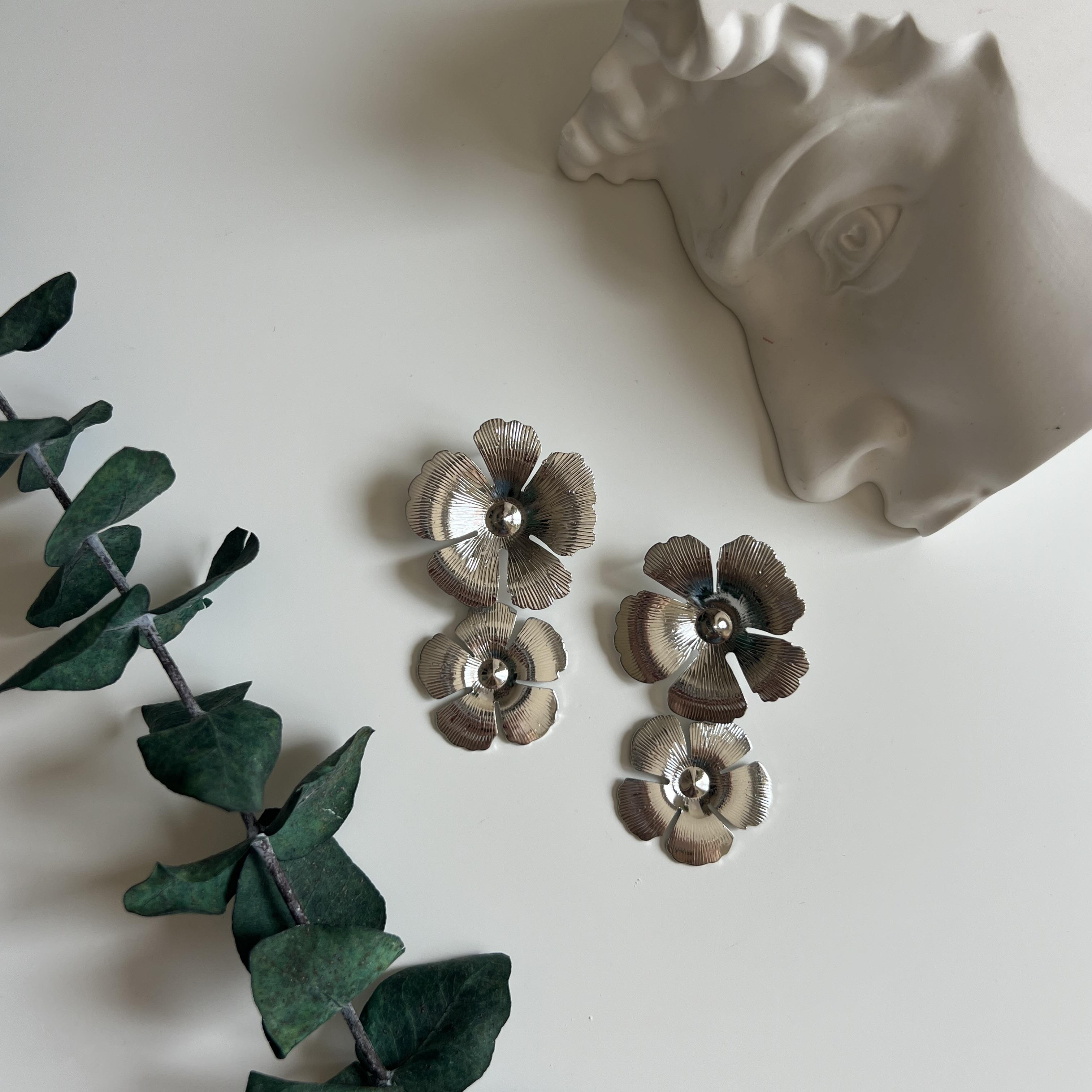Silver Çift Çiçek Küpe