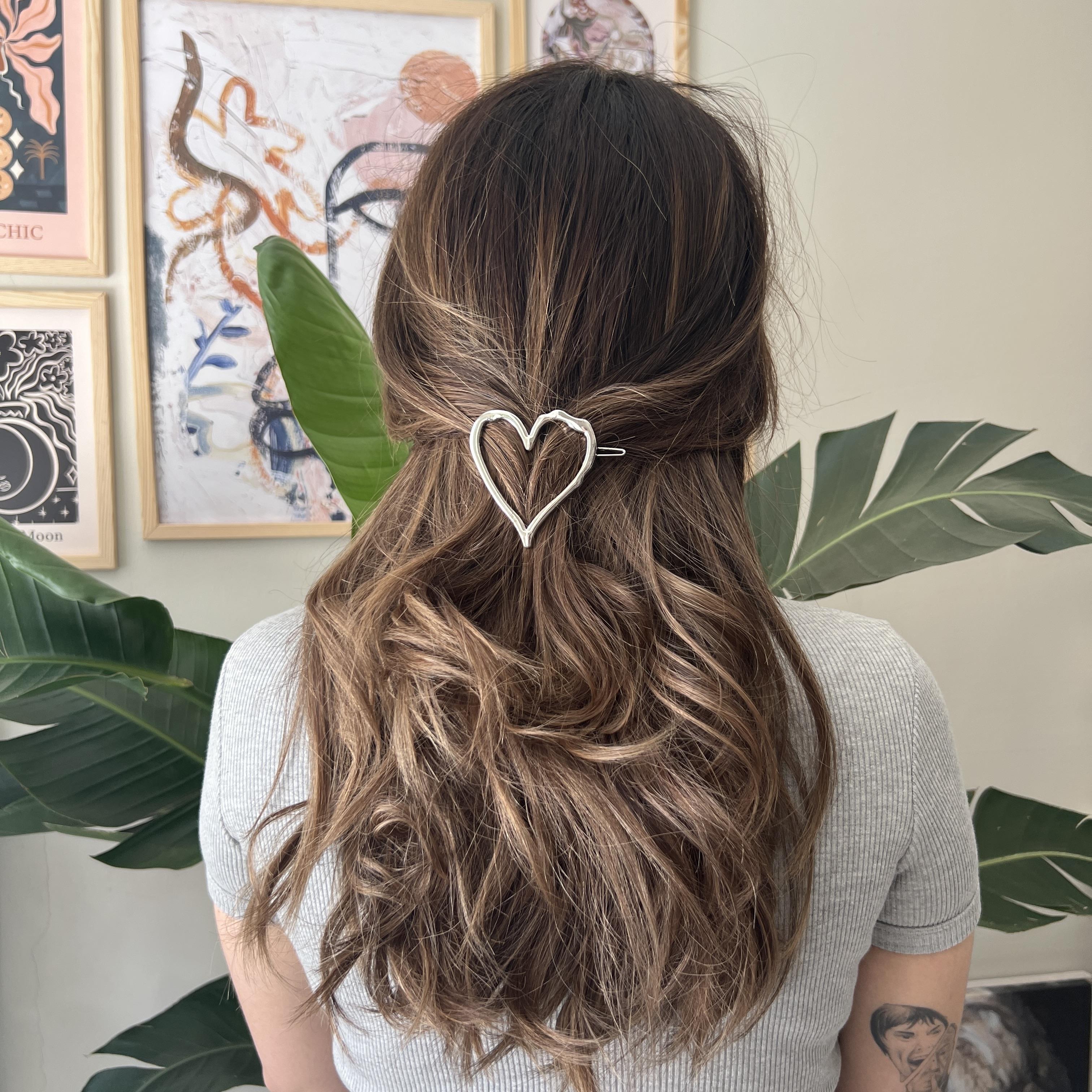 Silver Dalgalı Kalp Toka