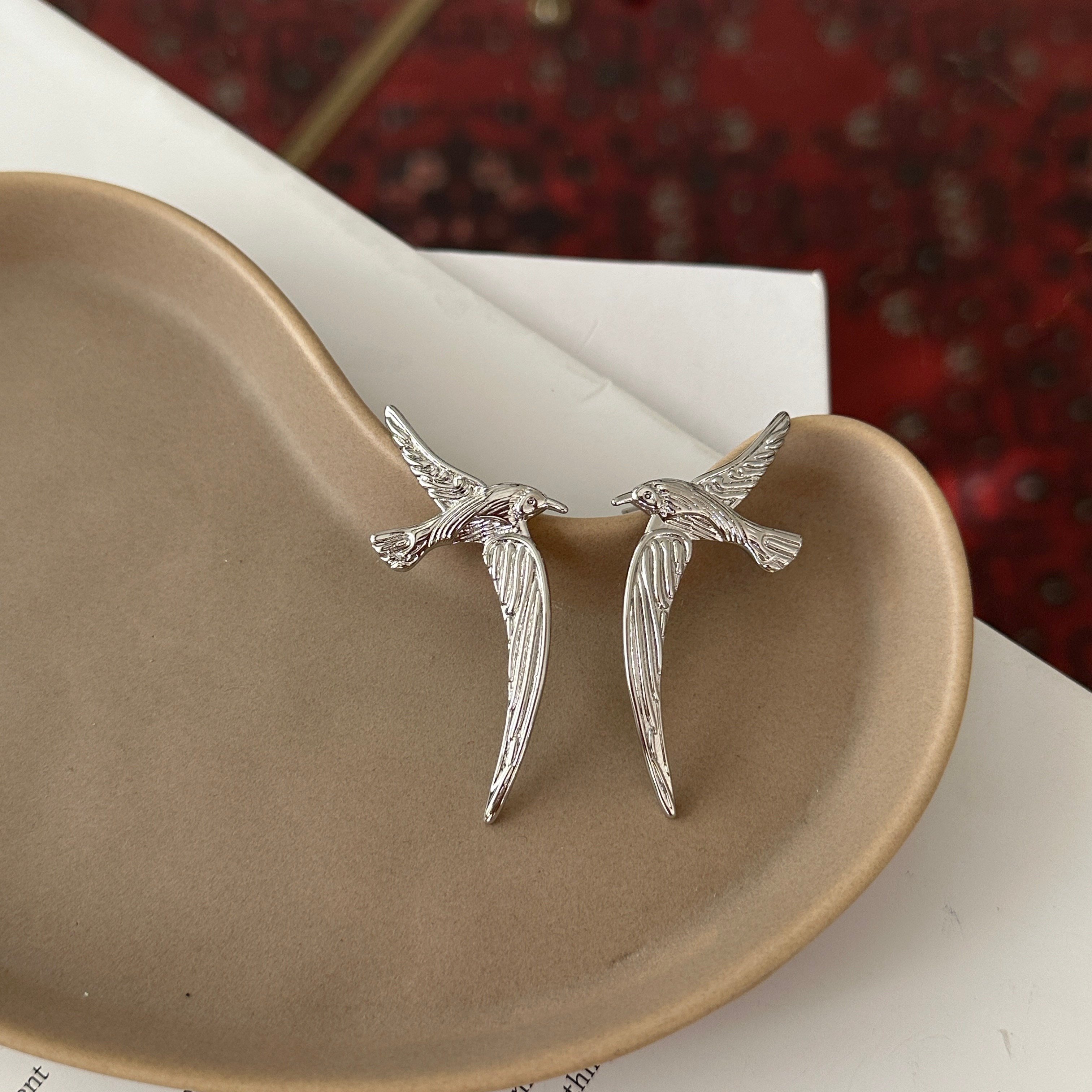 Silver Dokulu Kırlangıç Küpe