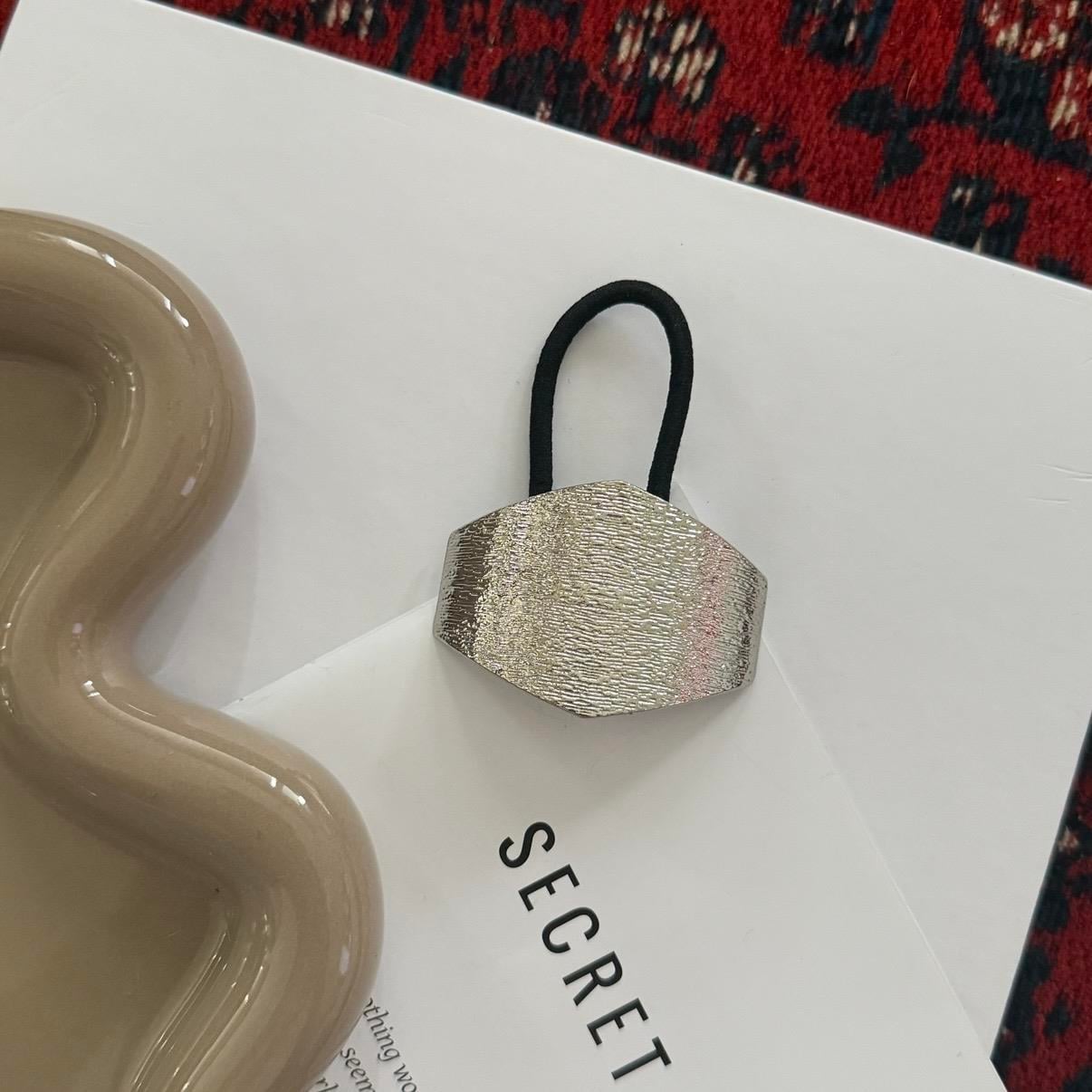 Silver Dokulu Lastik Toka