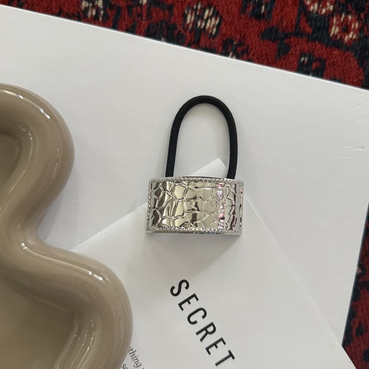 Silver Ezme Dikdörtgen Lastik Toka