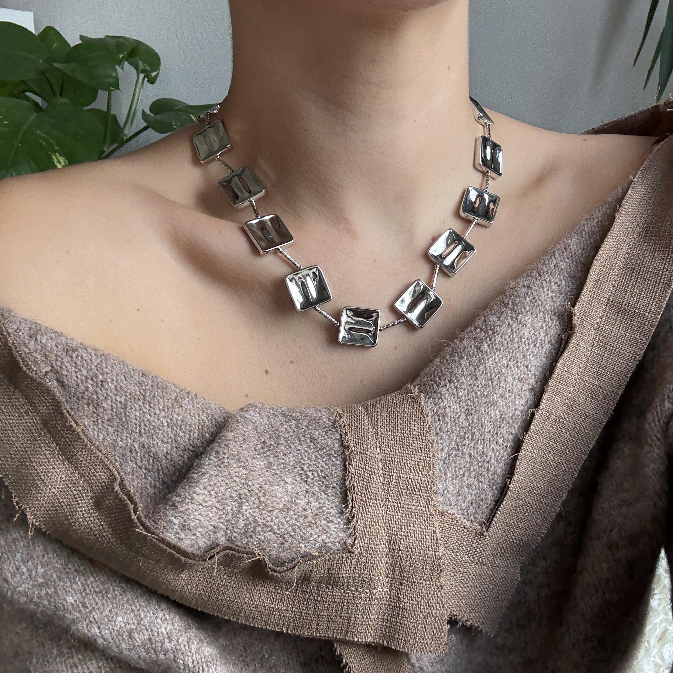 Silver Kare Plaka Kolye