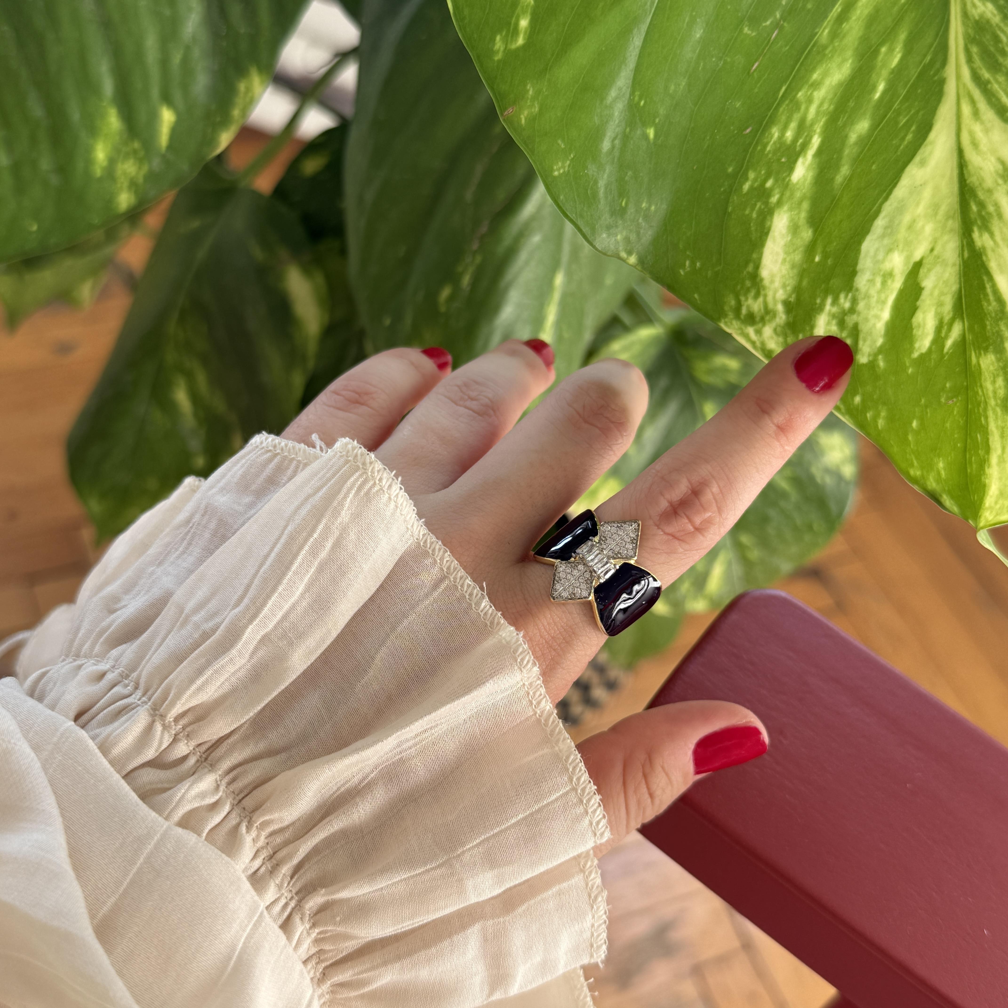 Siyah Mineli Taşlı Vintage Yüzük