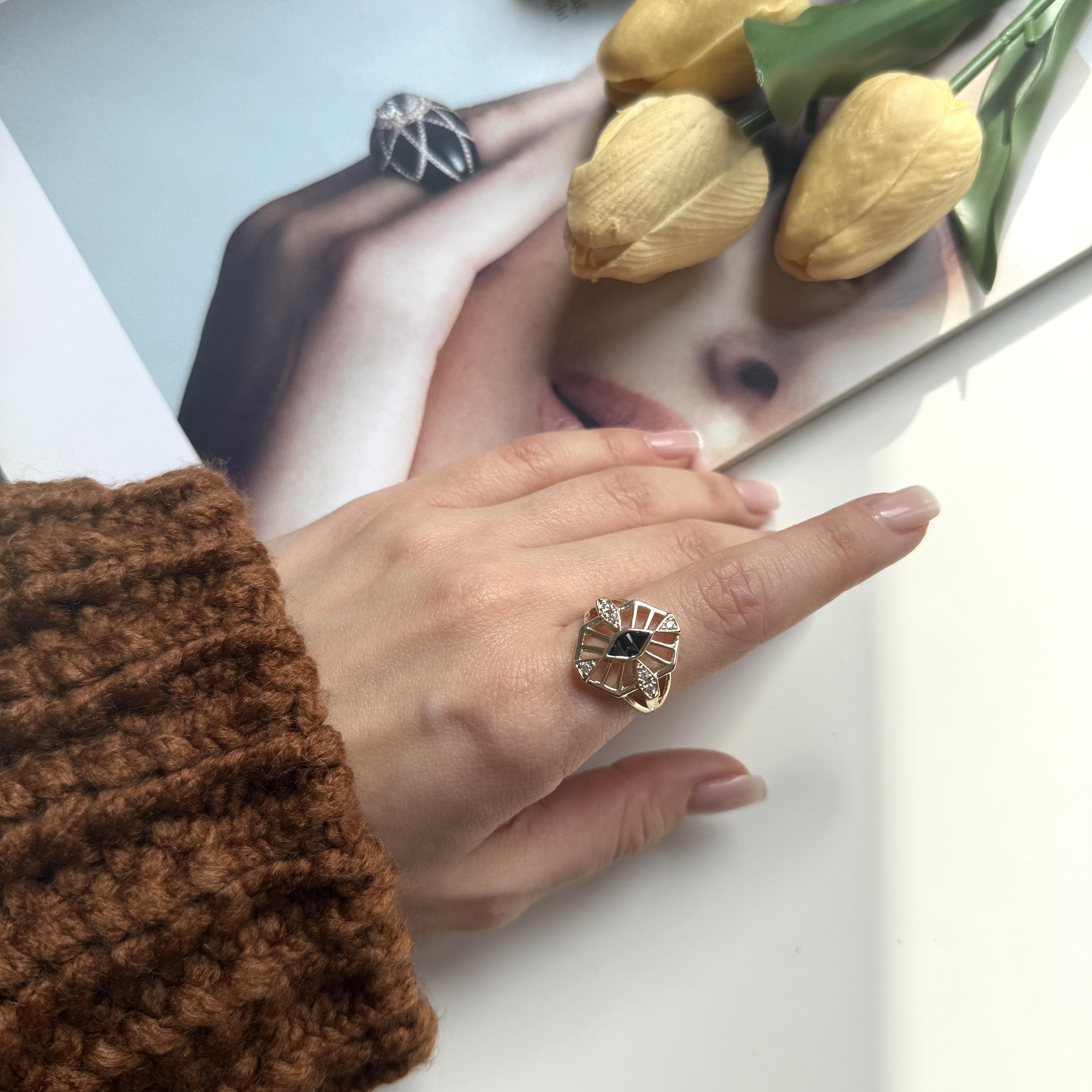 Siyah Taşlı Vintage Yüzük