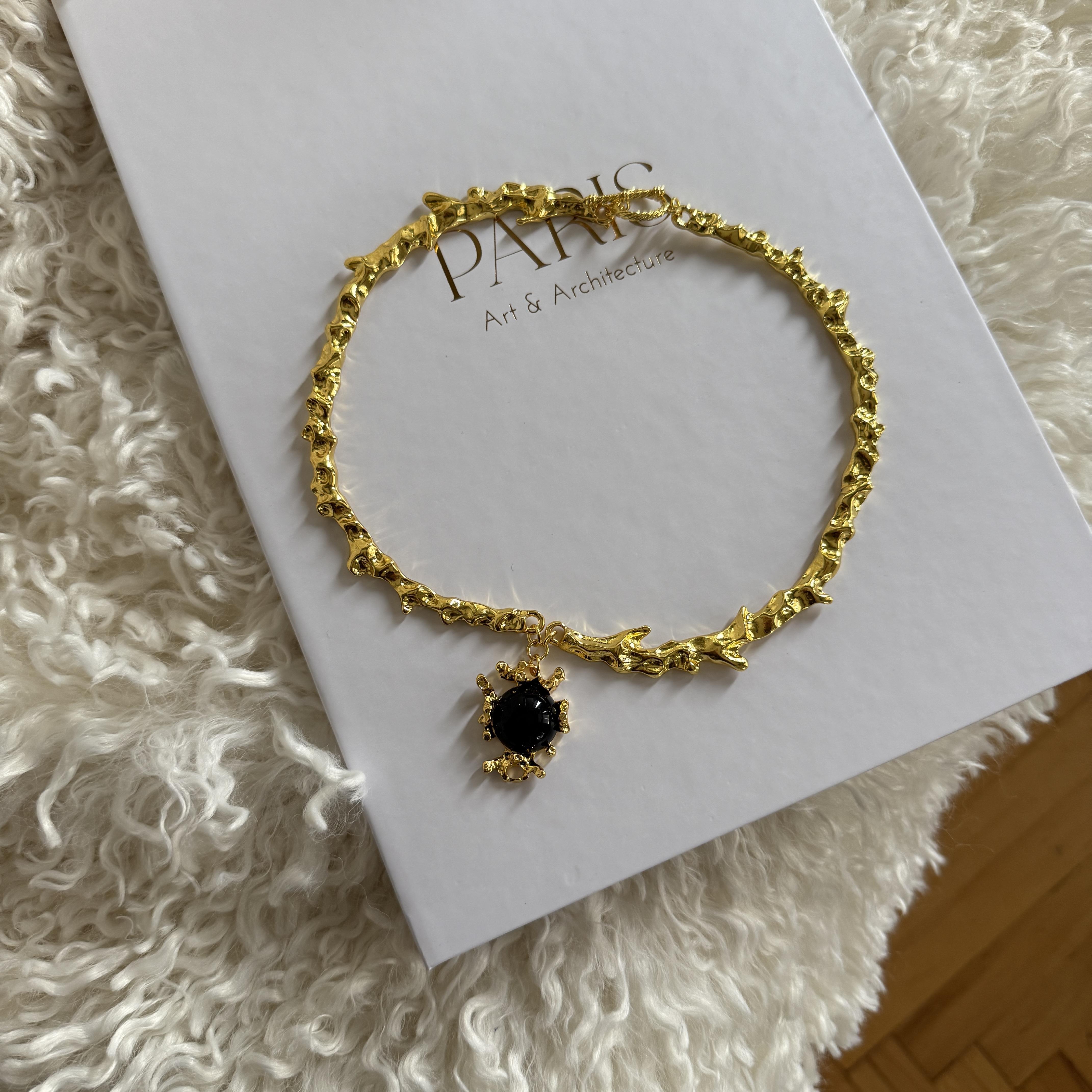 Tasarım Ortası Taşlı Tasma Kolye