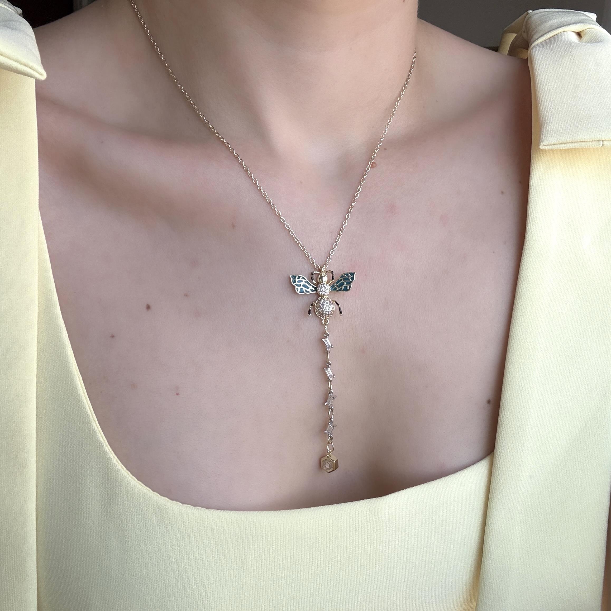 Taşlı Arı Y Kolye