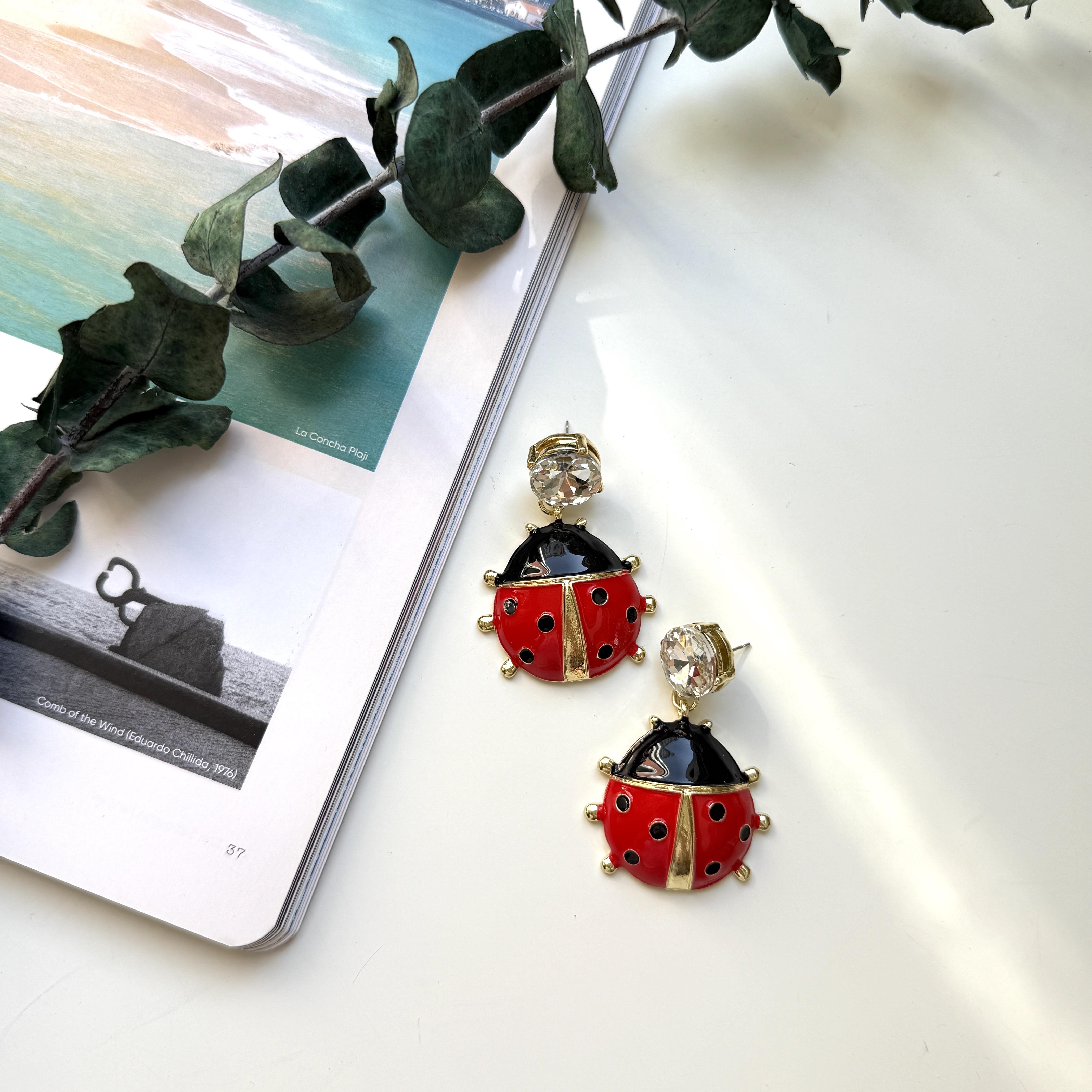 Taşlı Uğur Böceği Küpe