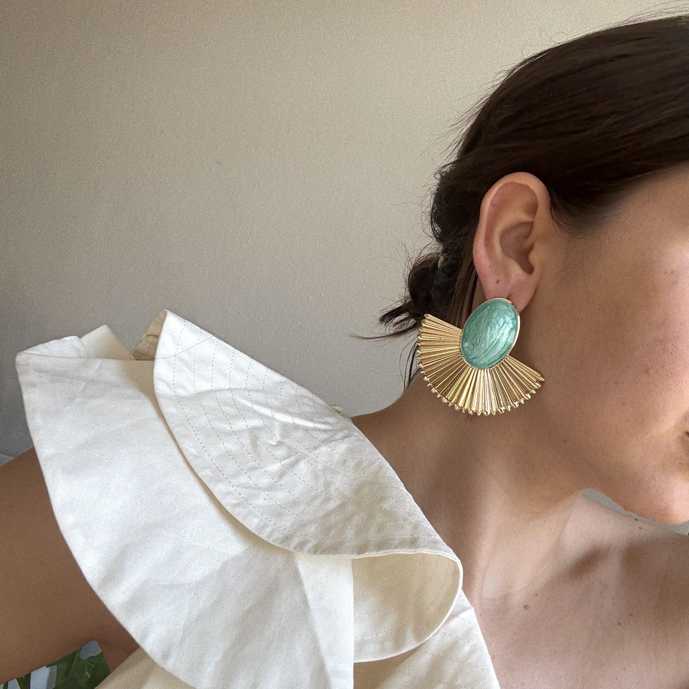 Turkuaz Mineli Yelpaze Küpe