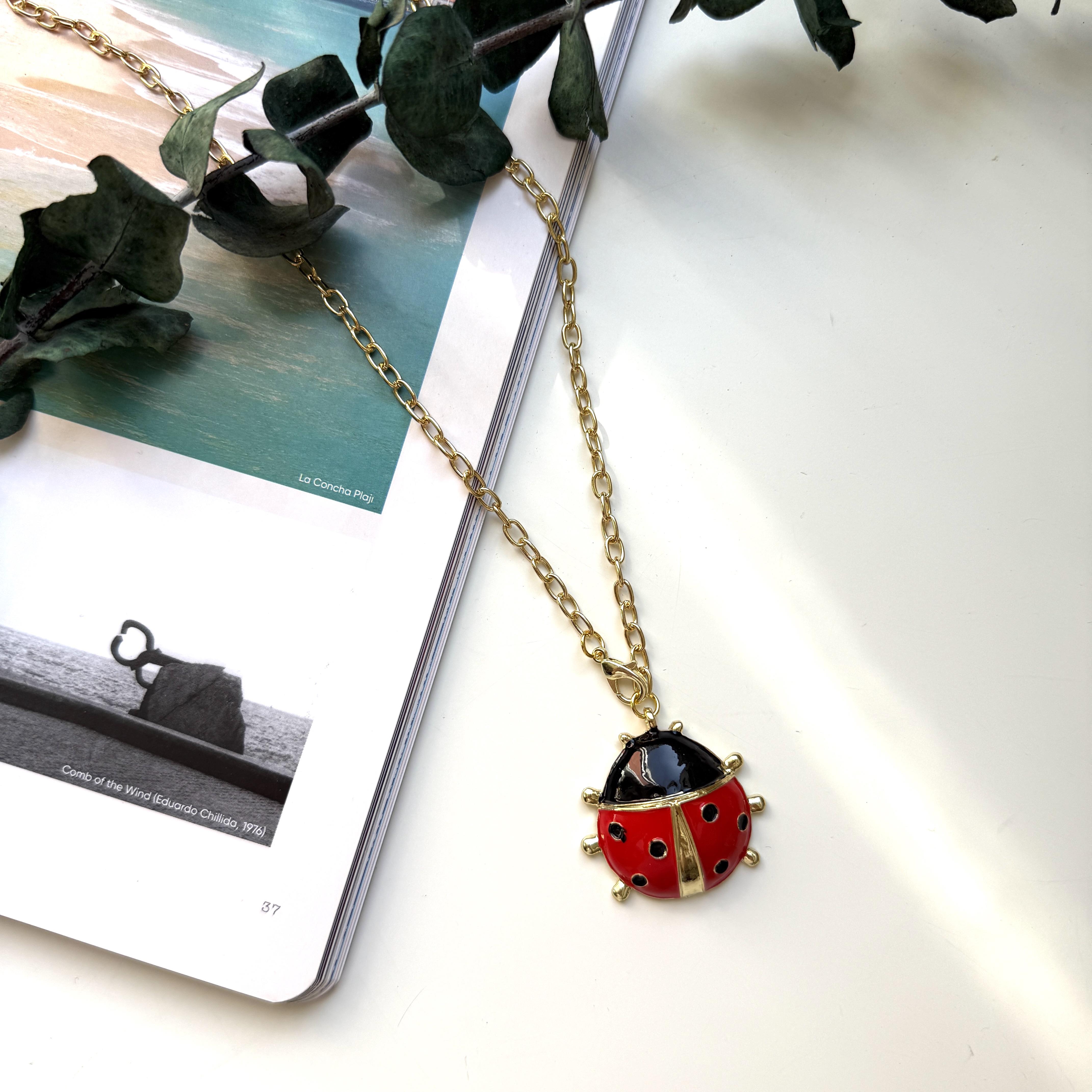 Uğur Böceği Kolye